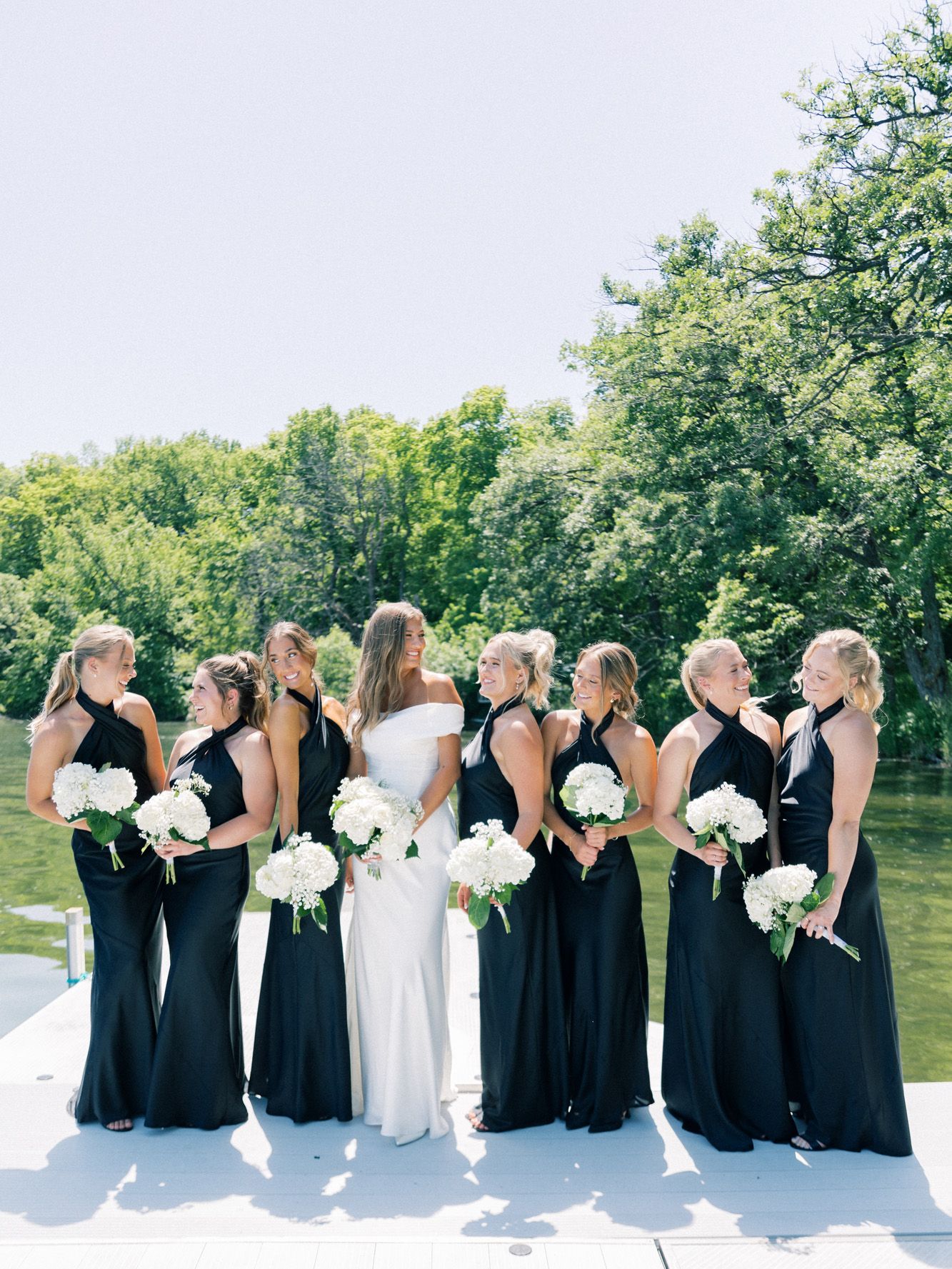 2026-03/LivByGrace-Minnesota-Wedding-Photographer-Emily&Riley-Previews-17.jpg