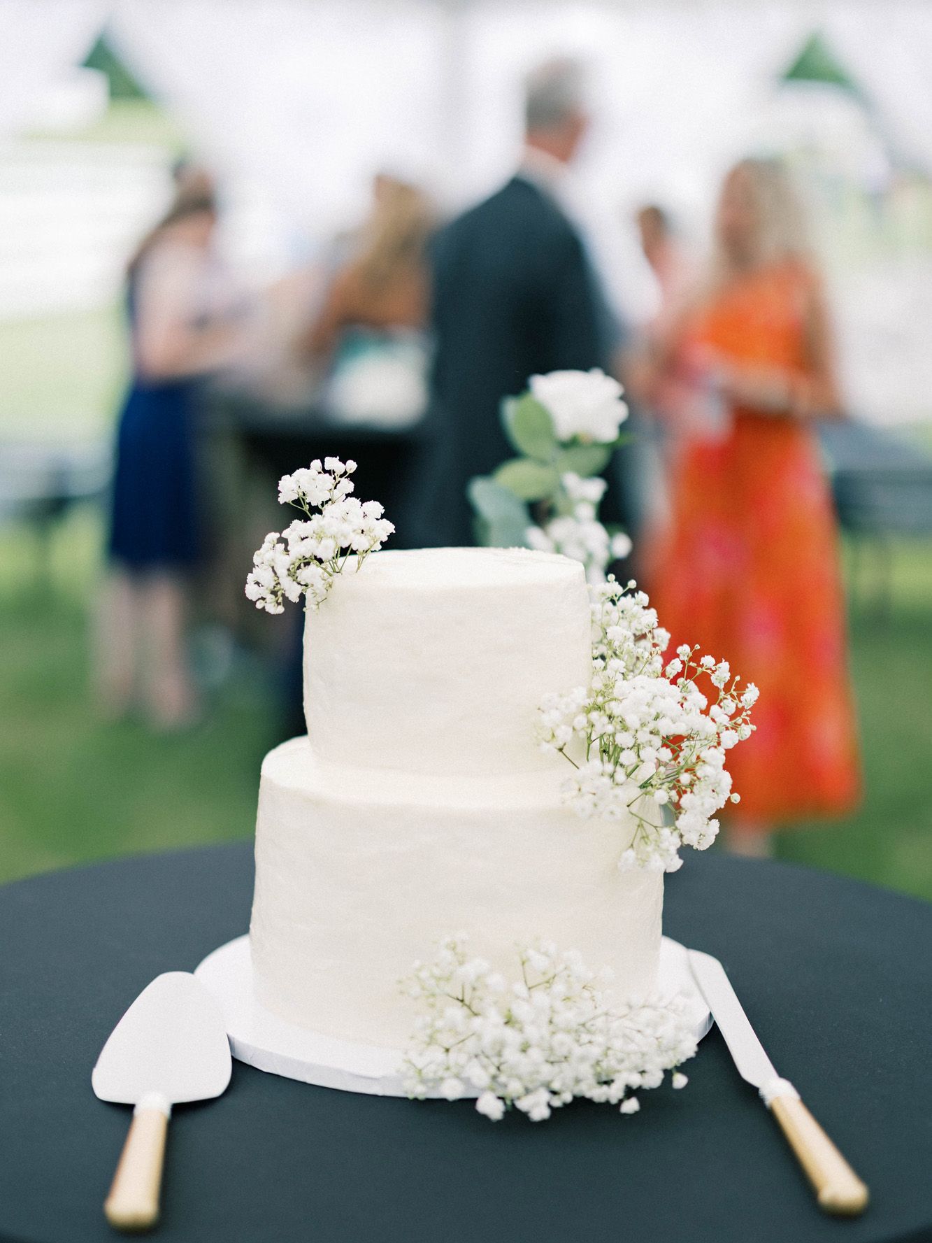 2026-03/LivByGrace-Fargo-Minneapolis-Wedding-Photographer-Emily&Riley-Reception-8.jpg