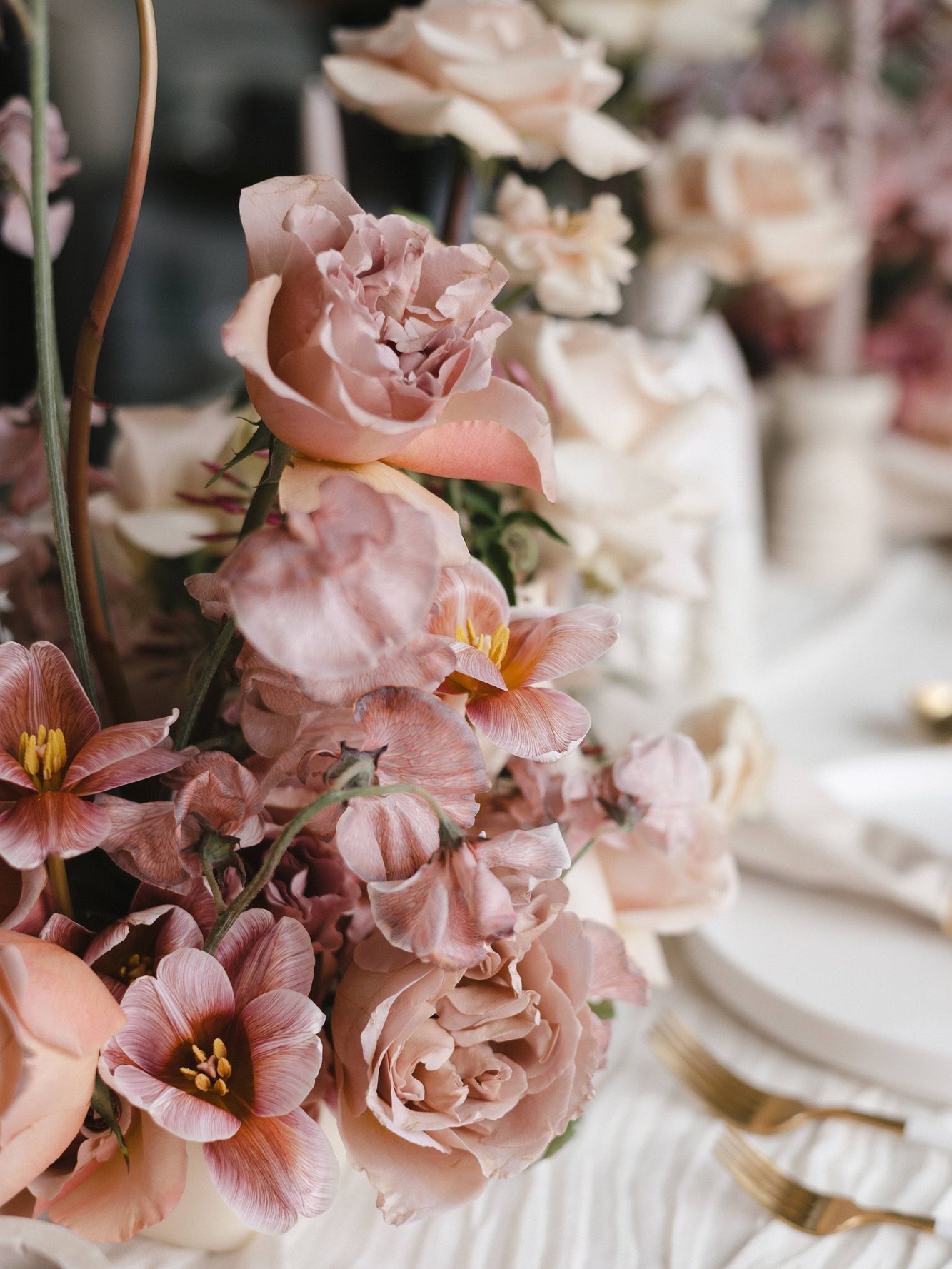 2026-03/TIMELESS-TAUPE-SEATTLE-WEDDING-STYLED-SHOOT-6.jpg