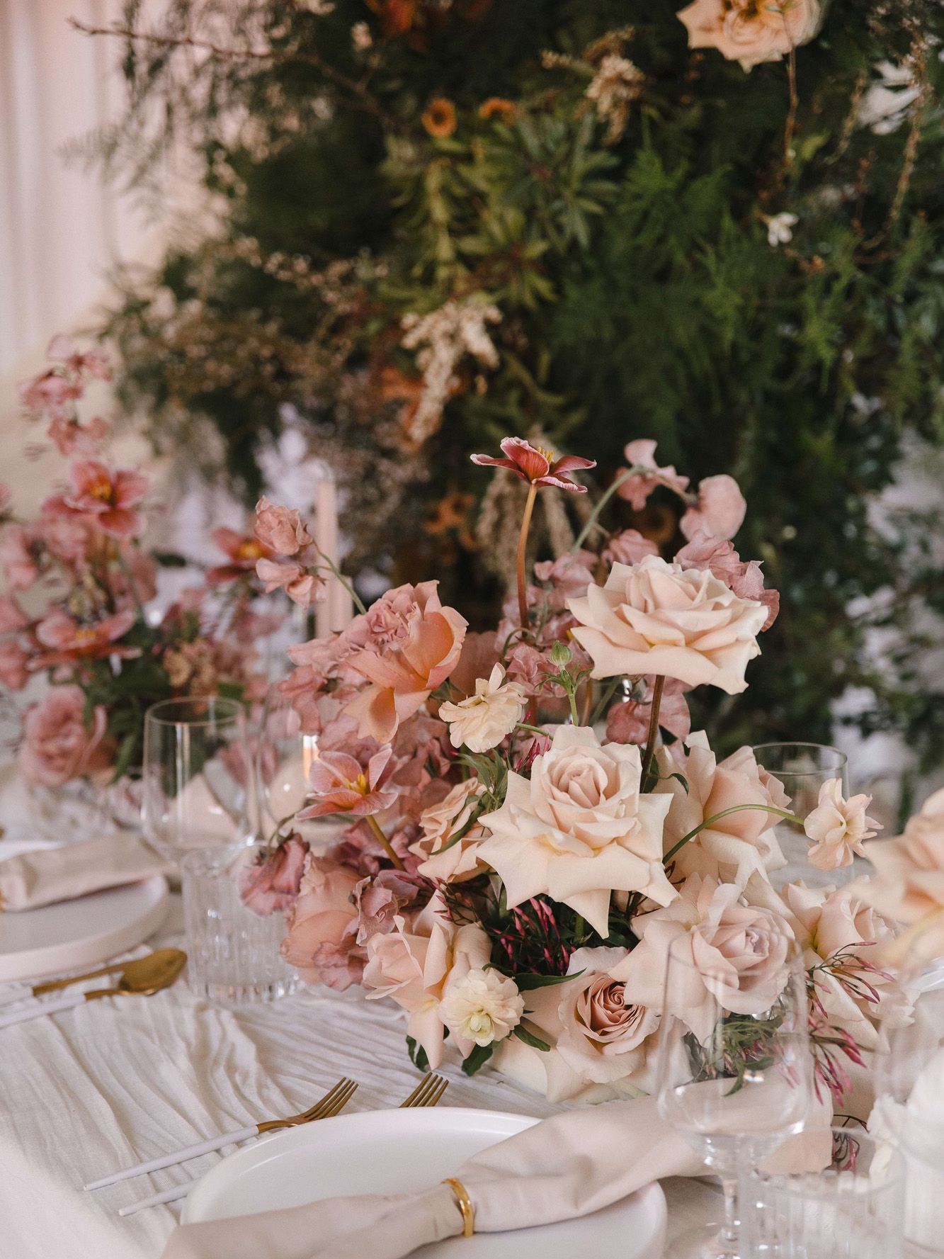 2026-03/TIMELESS-TAUPE-SEATTLE-WEDDING-STYLED-SHOOT-208.jpg