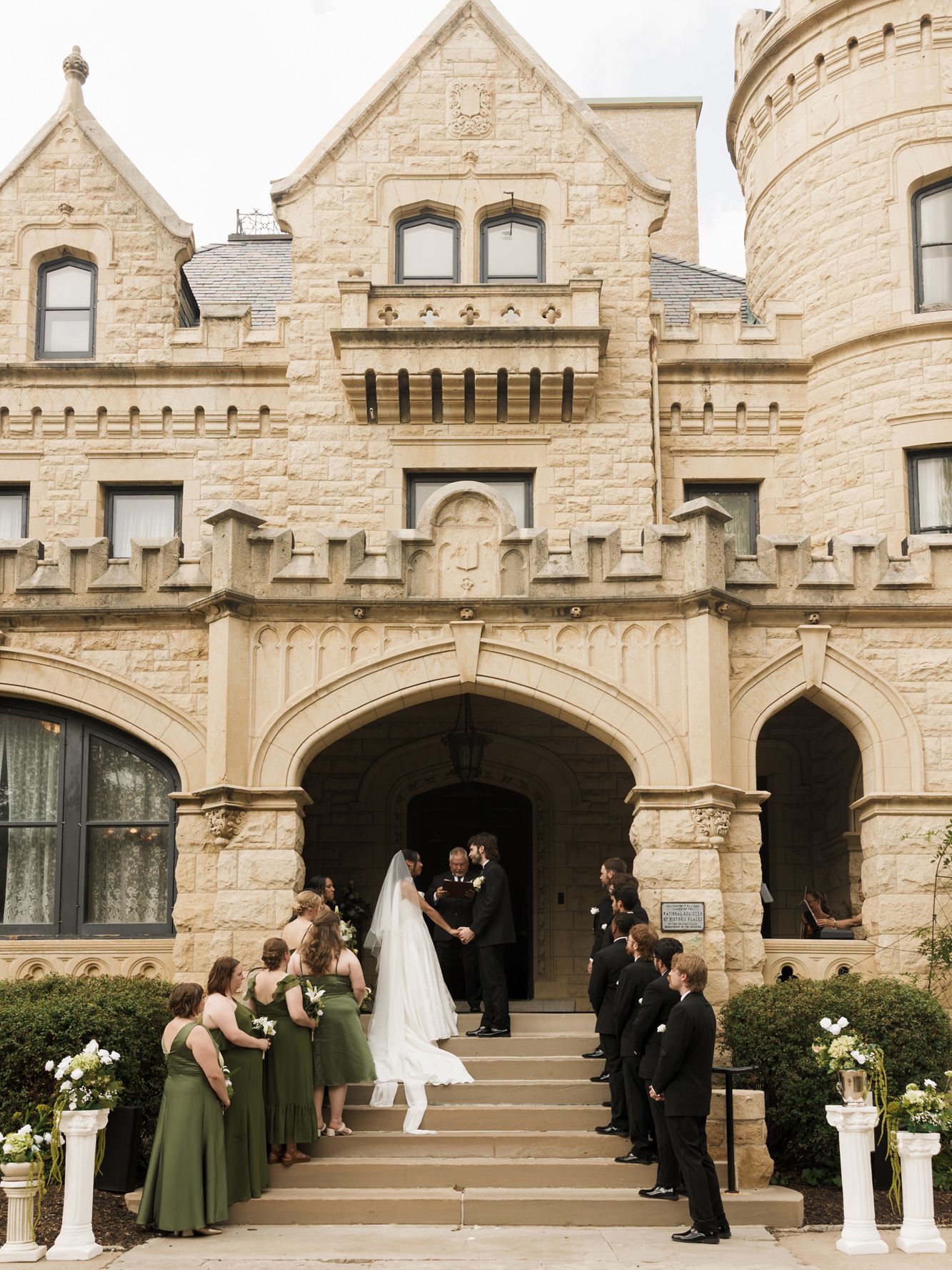 2026-04/JoslynCastle+DurhamMuseumWedding-TrinJensenPhotography-OmahaPhotographer-360.jpg