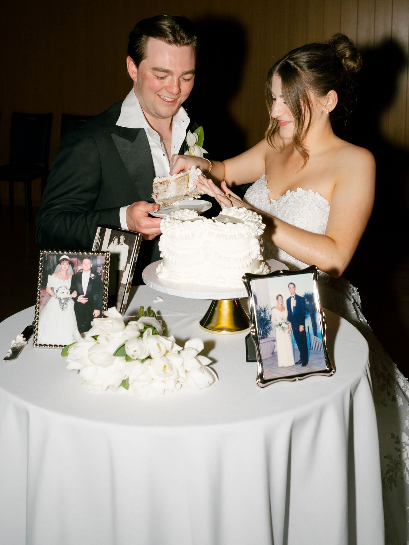 2026-05/Carmans_Reception_MadelinePaigePhotographyLLC(196of235).jpg