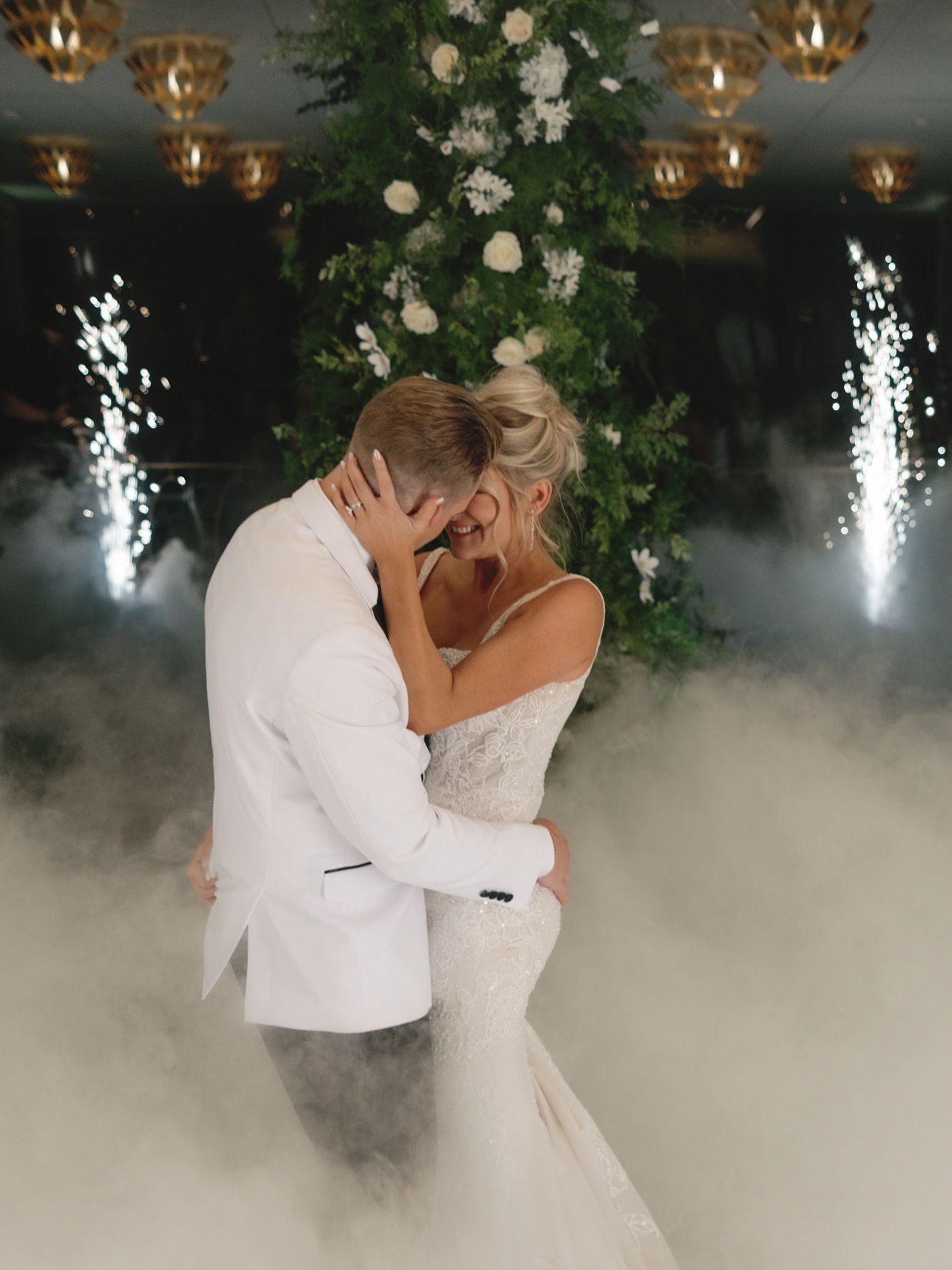2026-07/TheKlamms-HappyHollowWeddingPhootgraphy-OmahaPhotographer-774.jpg