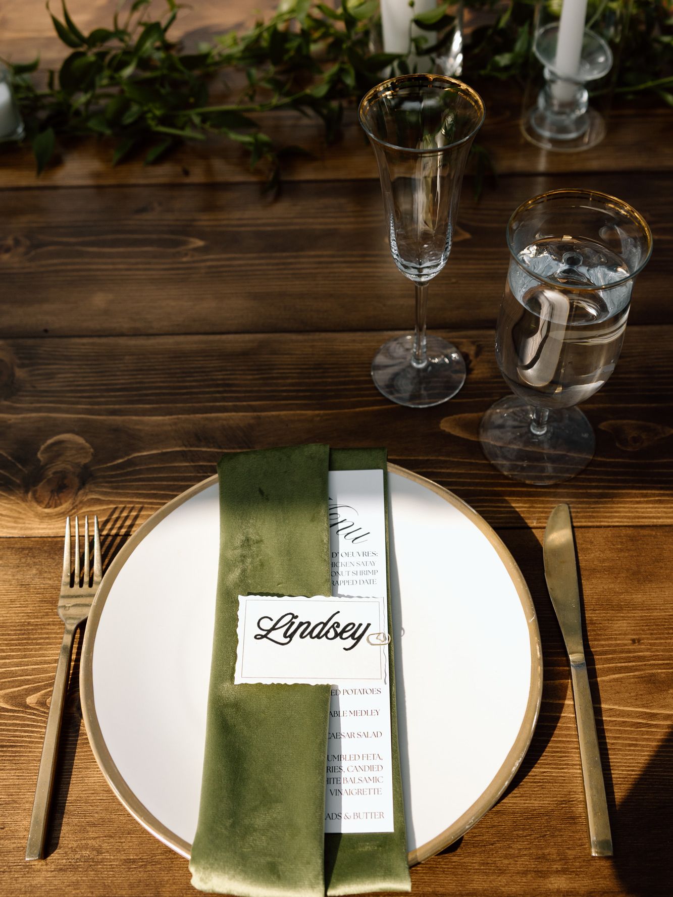 2026-08/EMILY B. PHOTO CO. -- Oregon Wedding Photographer -- Lindsey + Scott -- Chateau De Harpe -- DETAILS-77.jpg