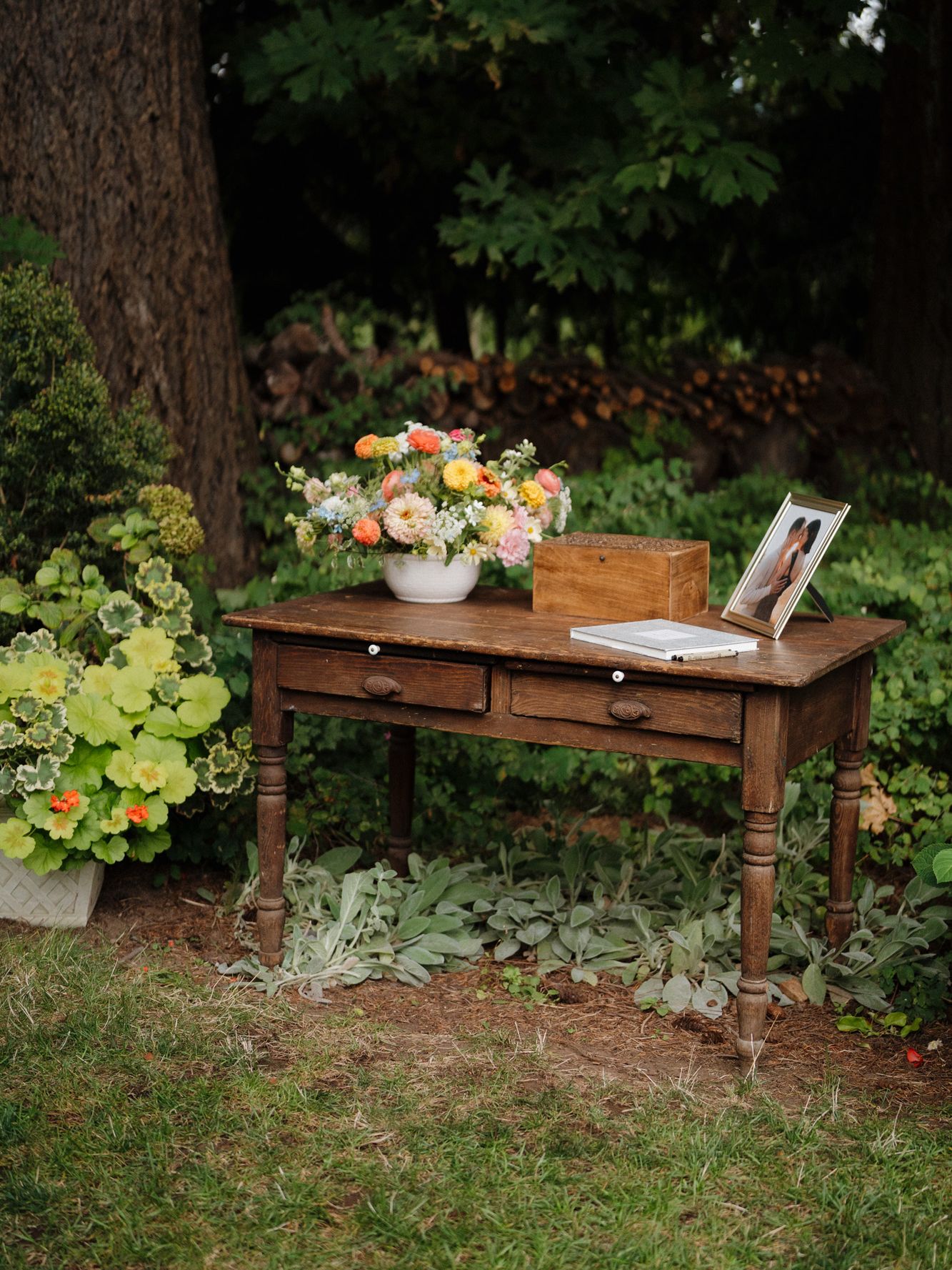 2026-08/oregon-wedding-photographer-303_0.jpg