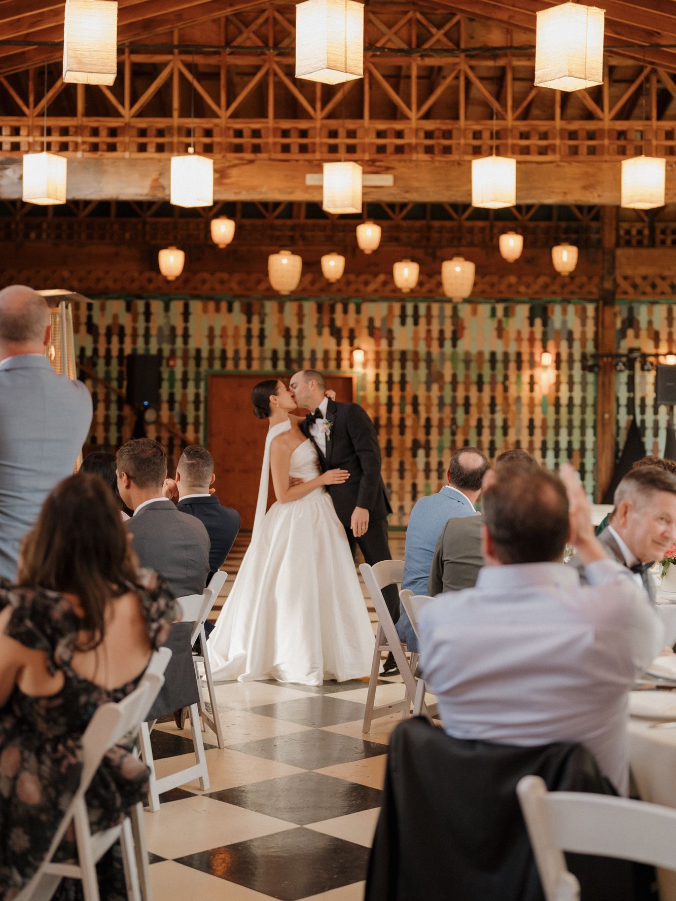 2026-08/oregon-wedding-photographer-83.jpg