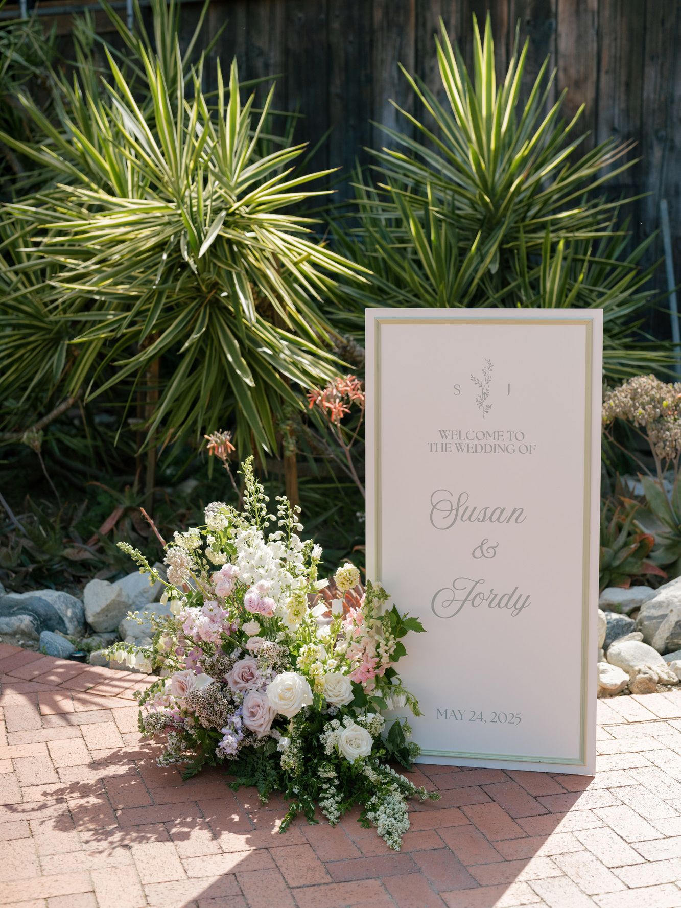 2026-09/ChantelSaffordPhotography-Susan&JordyWeddingDay-24.jpg
