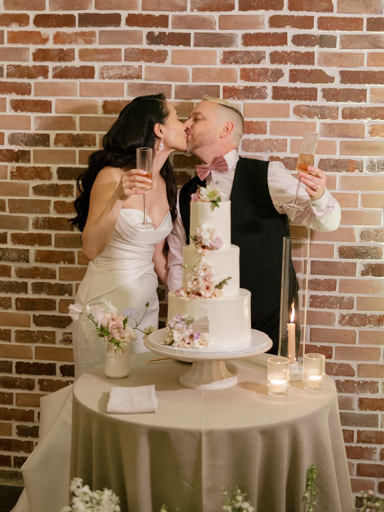 2026-09/ChantelSaffordPhotography-Susan&JordyWeddingDay-54.jpg