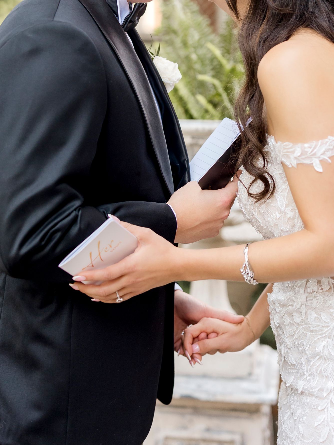 2025-09/beach-club-minneapolis-wedding-photos-alexandra-robyn-150.jpg