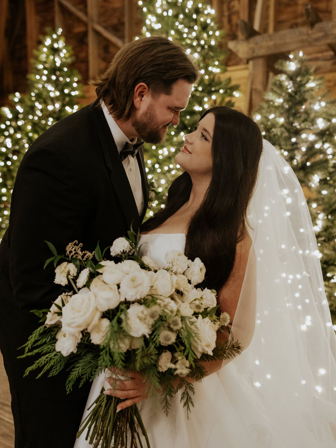 2025-10/TheBarnatBenningtonMagicalWinterWedding-TheTenopirs-TrinJensenPhotography-321.jpg