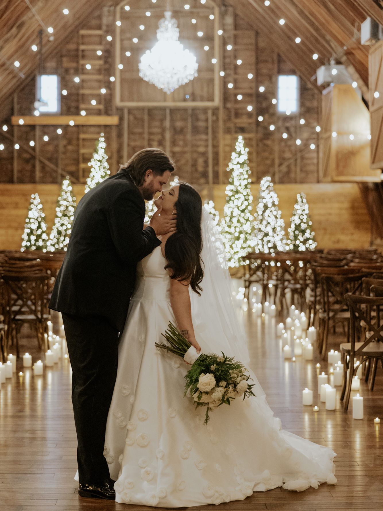 2025-10/TheBarnatBenningtonMagicalWinterWedding-TheTenopirs-TrinJensenPhotography-328.jpg