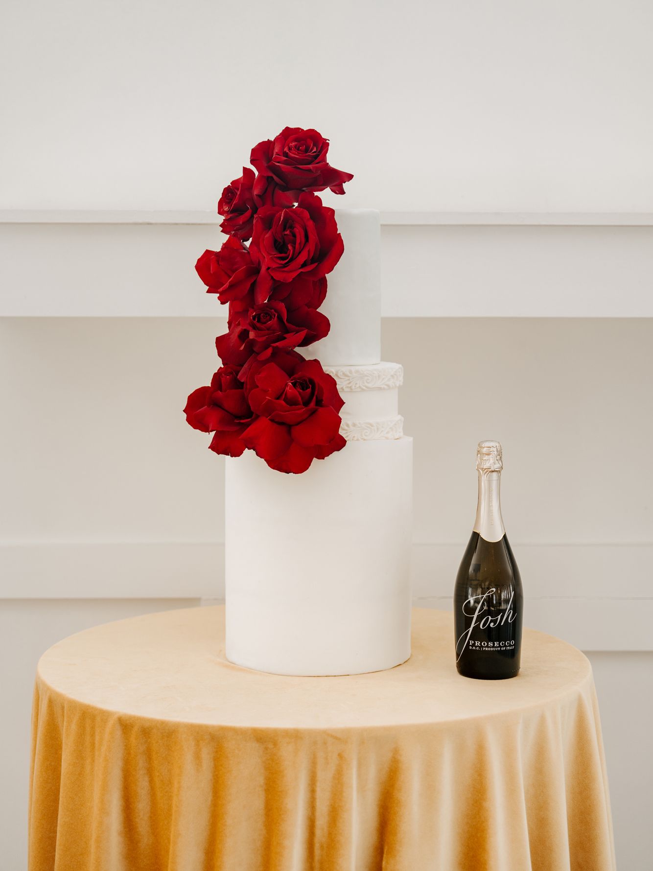 2025-10/modern minnesota wedding with red florals-96-4.jpg
