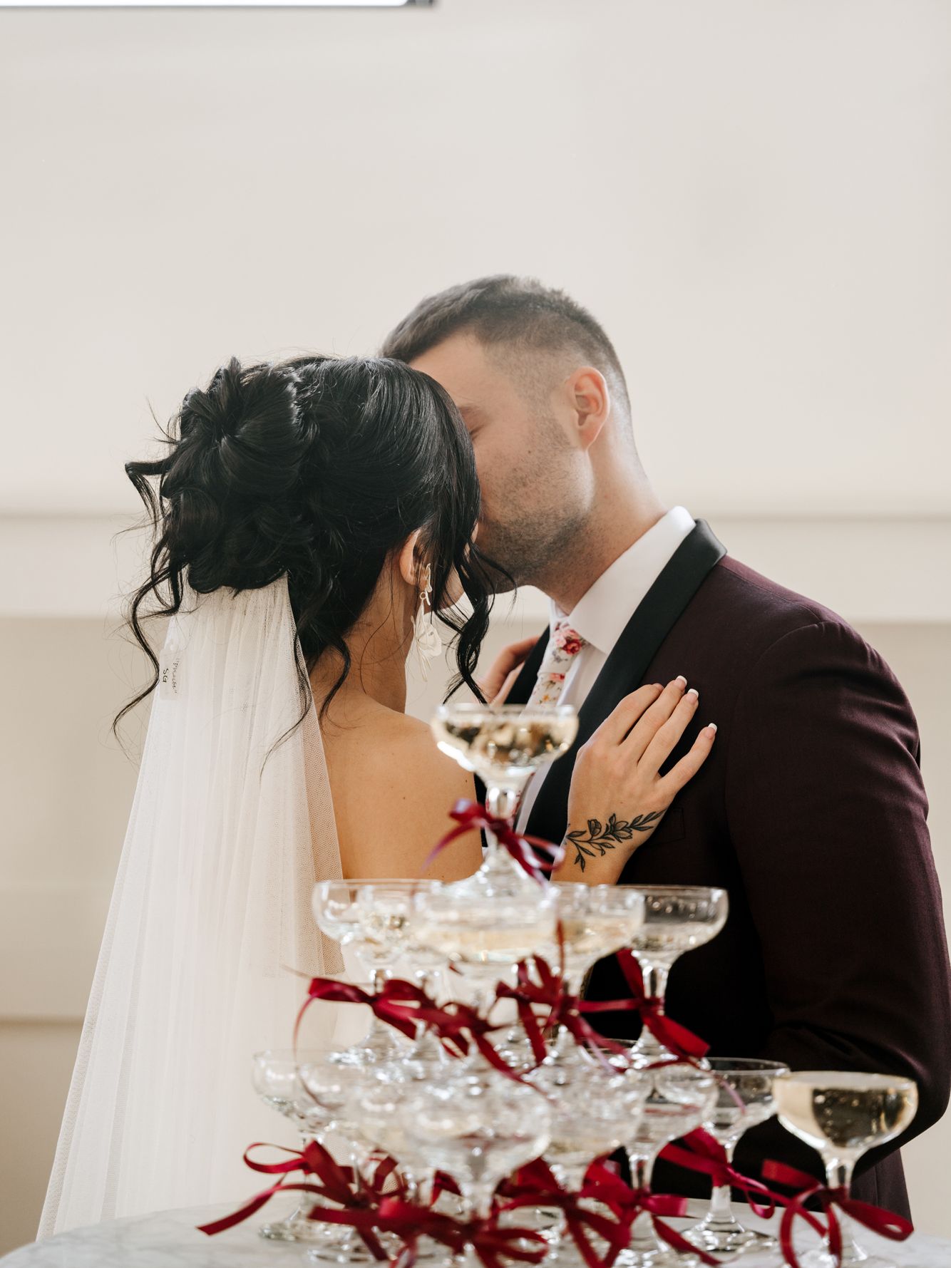 2025-10/modern minnesota wedding with red florals-96-55.jpg