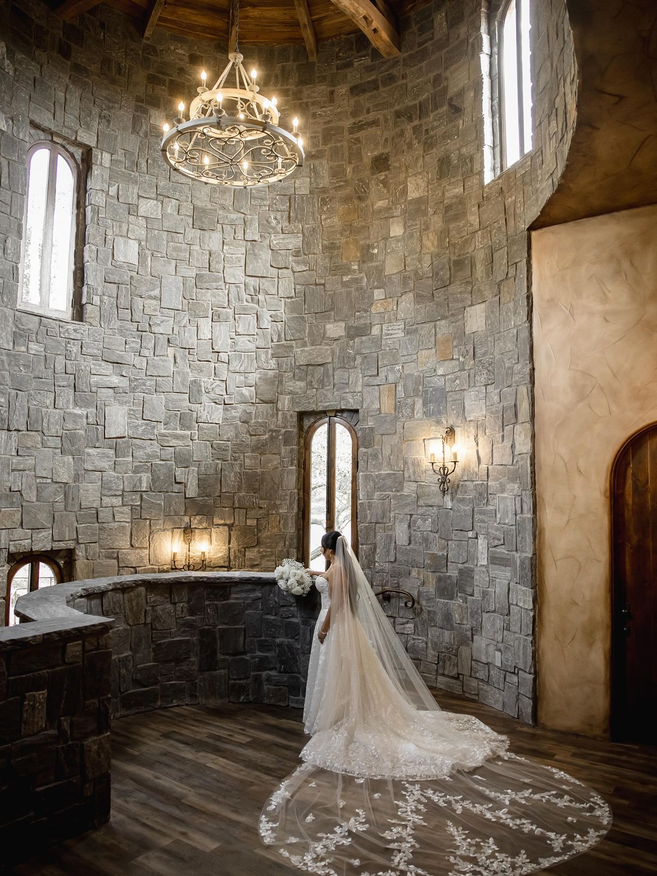2026-02/villa-loriana-wedding-planner18.jpg