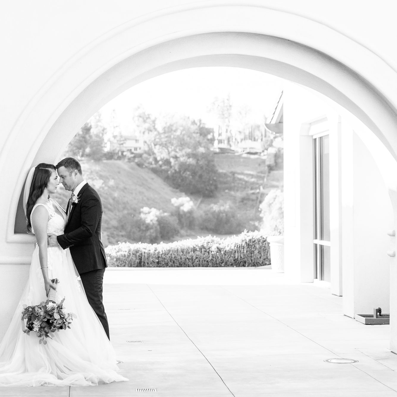 field/sandbox_californiaweddingday_com_239elwb01_blackmesh_com/2022/image/Anaheim Hills Wedding Photographer-151.jpg