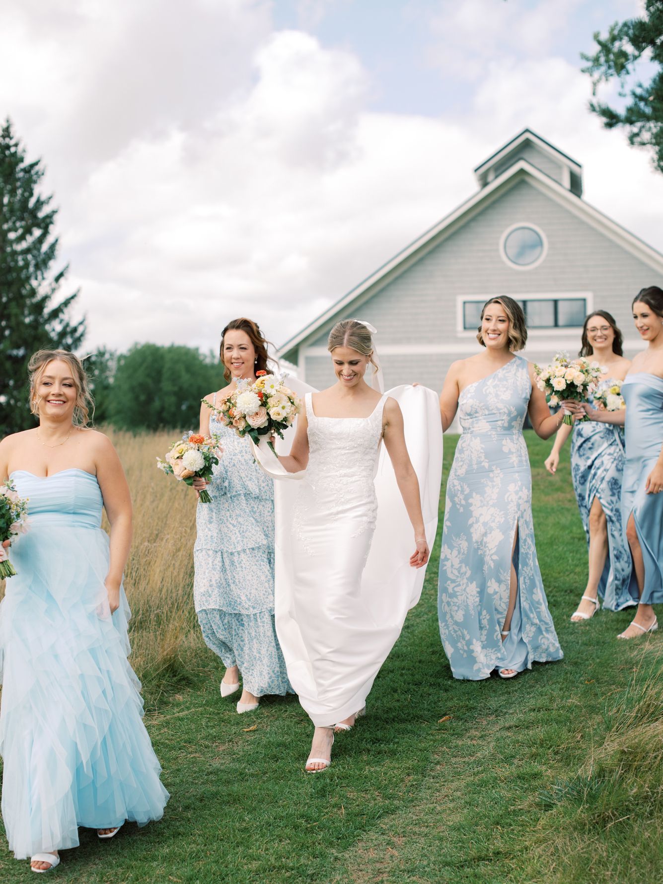2025-09/WeddingParty-1.jpg