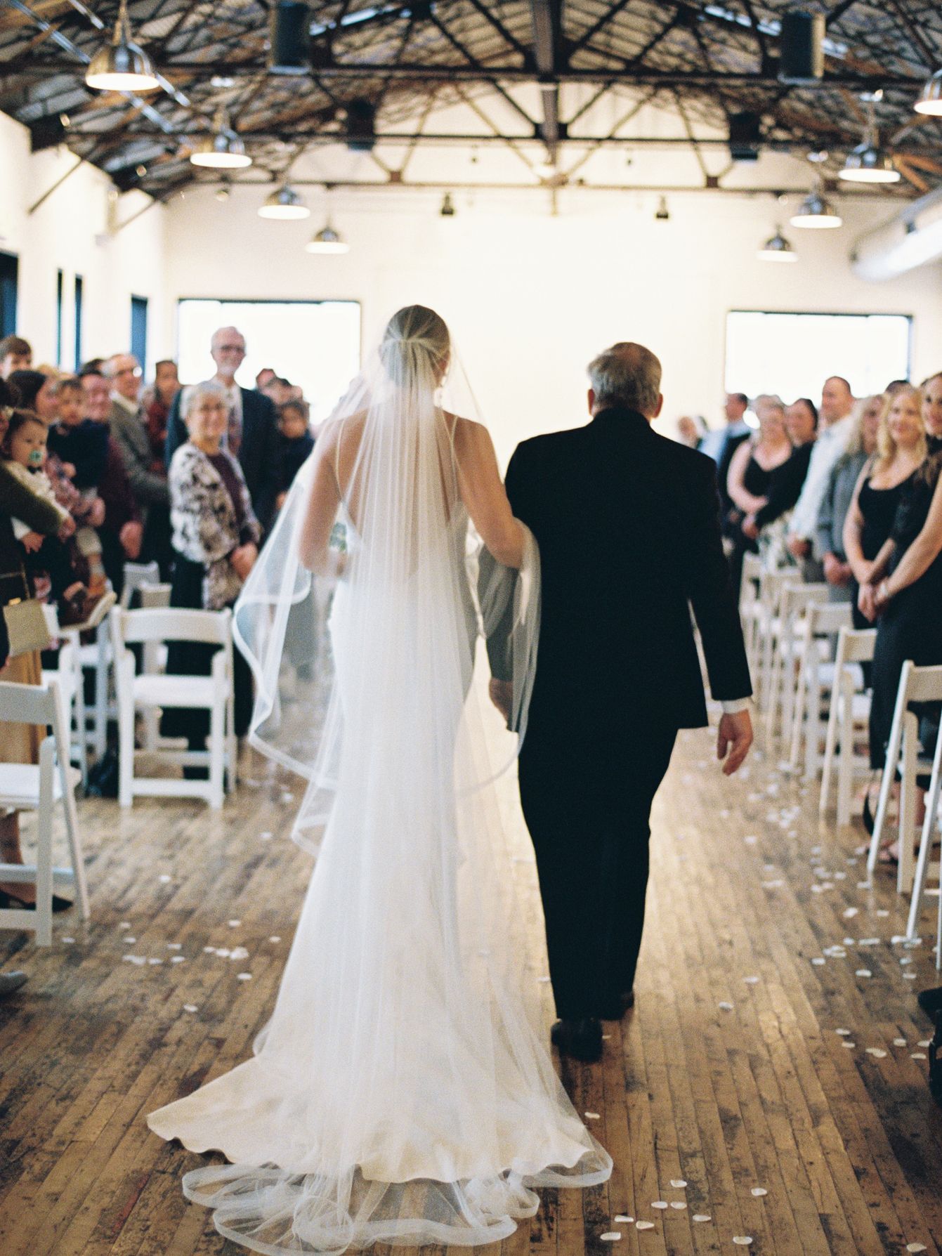 2025-09/2411-sara-guthrie-winsconsin-tinsmith-wedding-370.jpg