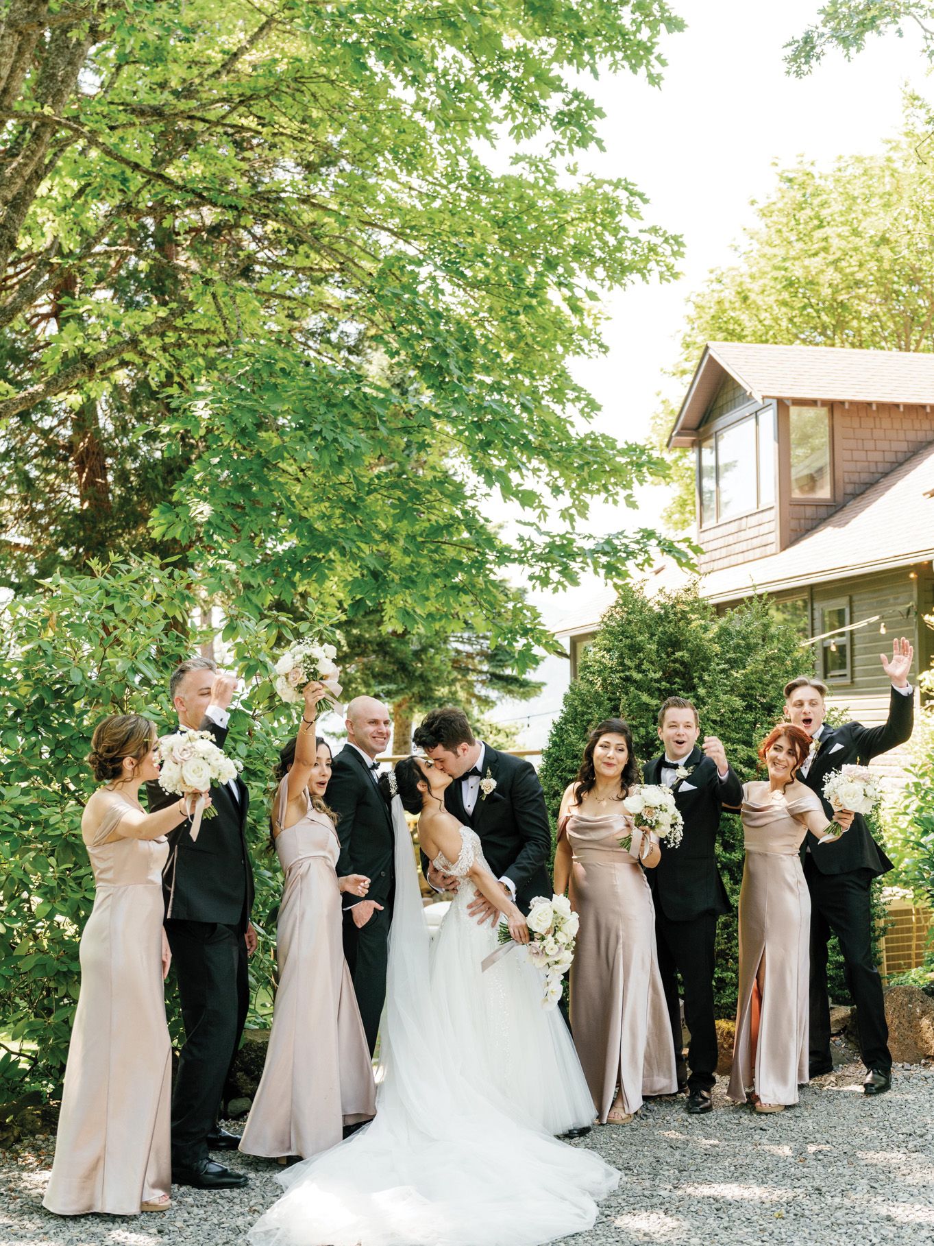 2024-01/Portland Wedding Photographer-13.jpg