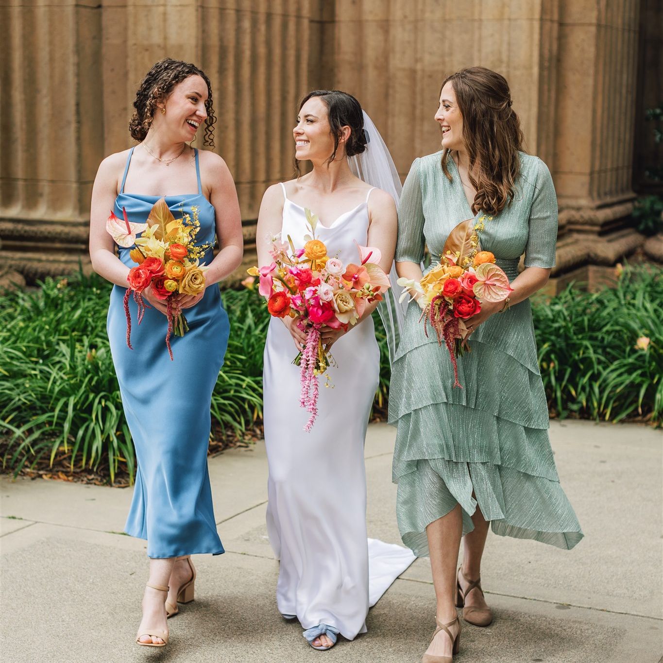 2025-02/palace-of-fine-arts-gallery-308-wedding-emily-louis-ashley-carlascio-photography-0170.jpg