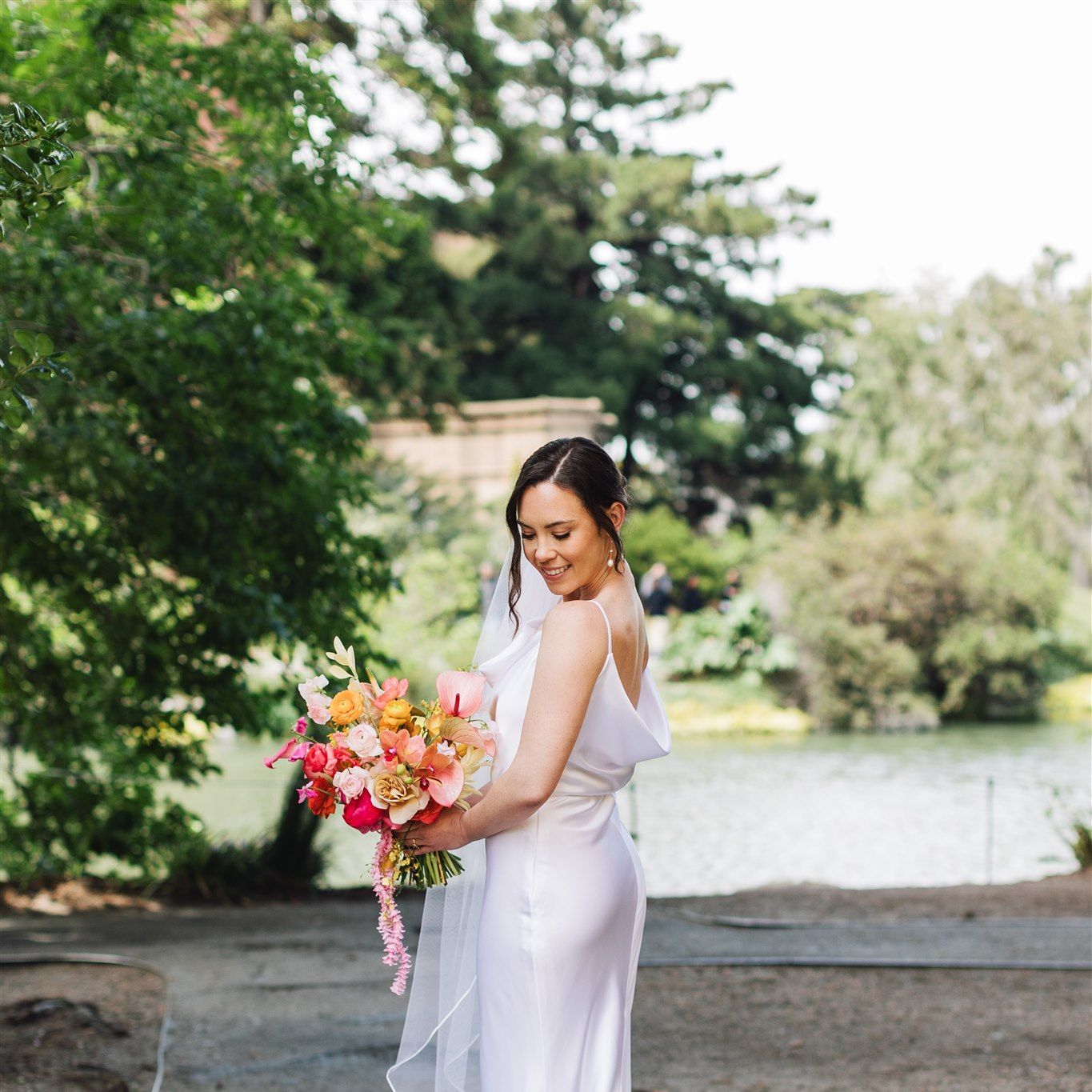 2025-02/palace-of-fine-arts-gallery-308-wedding-emily-louis-ashley-carlascio-photography-0202.jpg