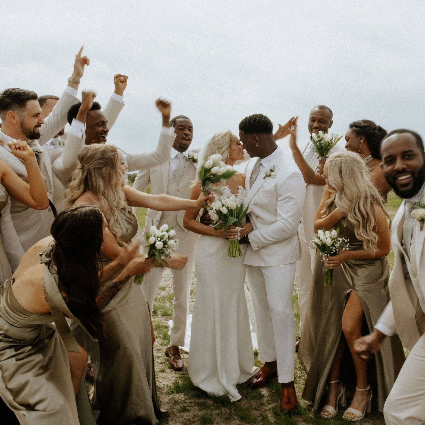 Mo+MadisonBarry-AViewWestShoresWedding-WaterlooNebraskaPhotographer-128.jpg
