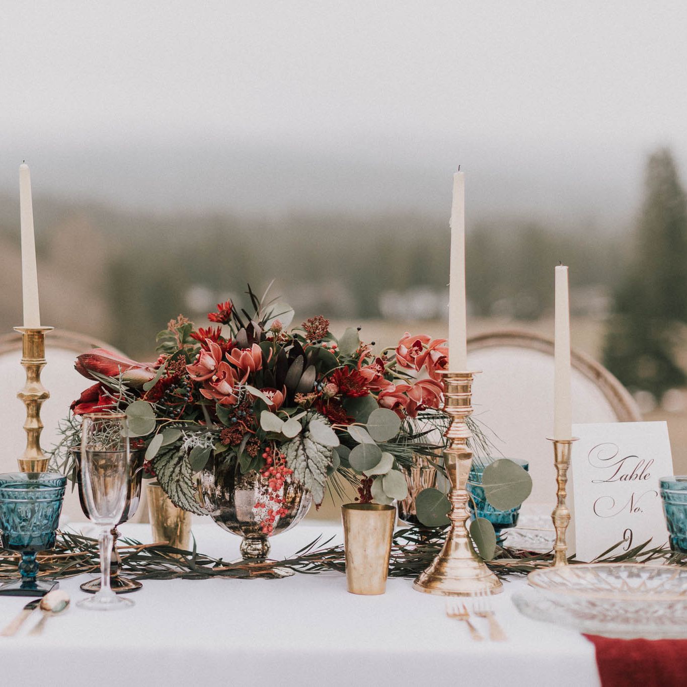 field/seattlebridemag_com_239elwb01_blackmesh_com/2018/image/swiftwater-cellars-suncadia-wedding-luma-weddings-24.jpg