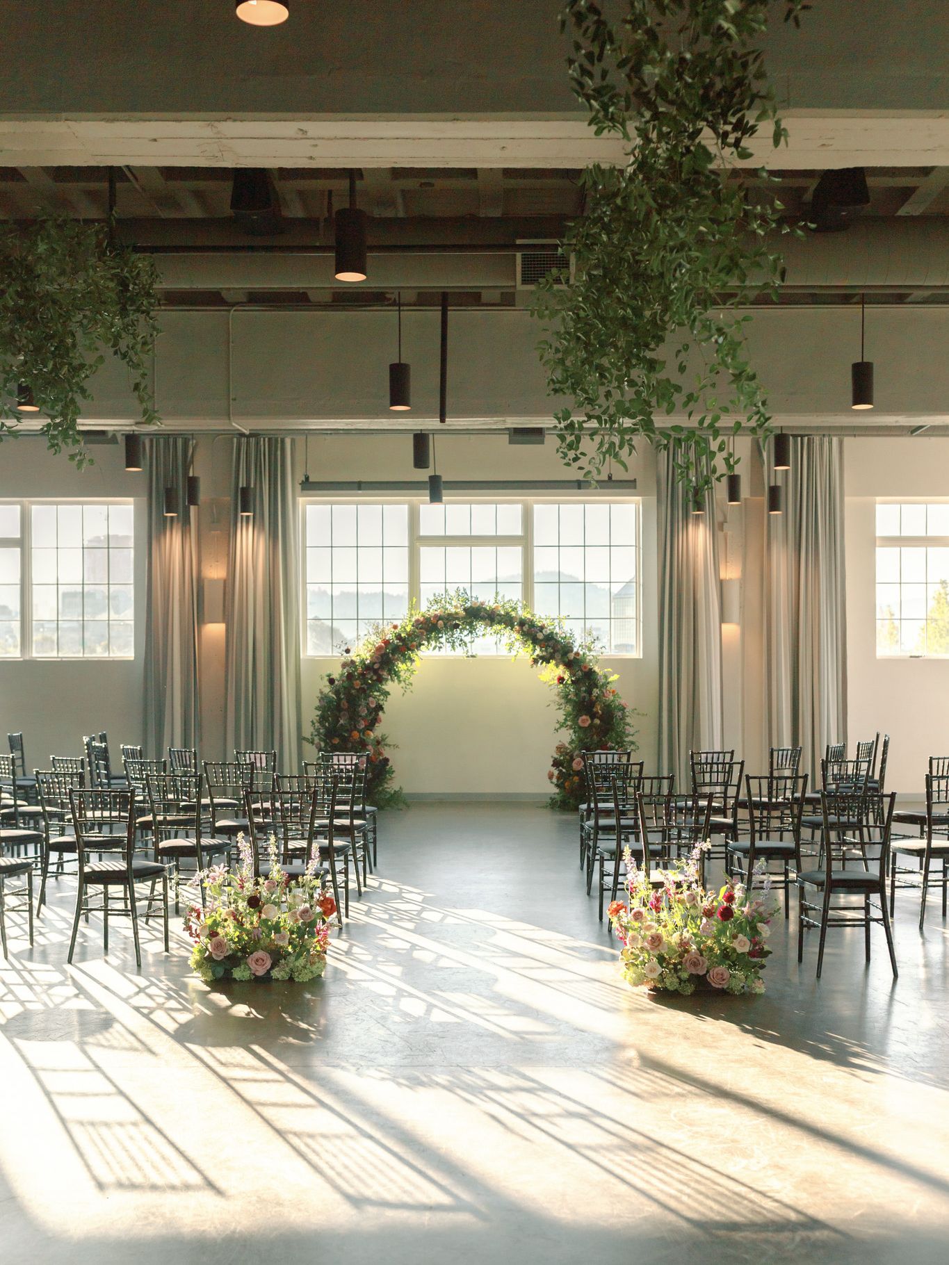 2023-08/eastside-exchange-ballroom-wedding-portland-oregon-246.jpg