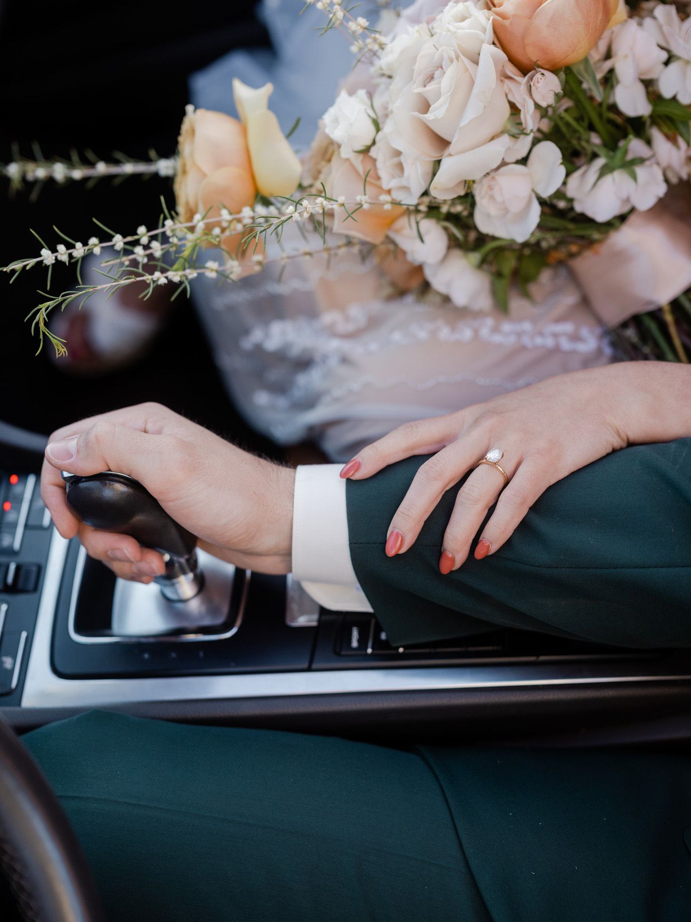 2023-09/KellyBirchPhotographySarahandEricVowExchange-399.jpg