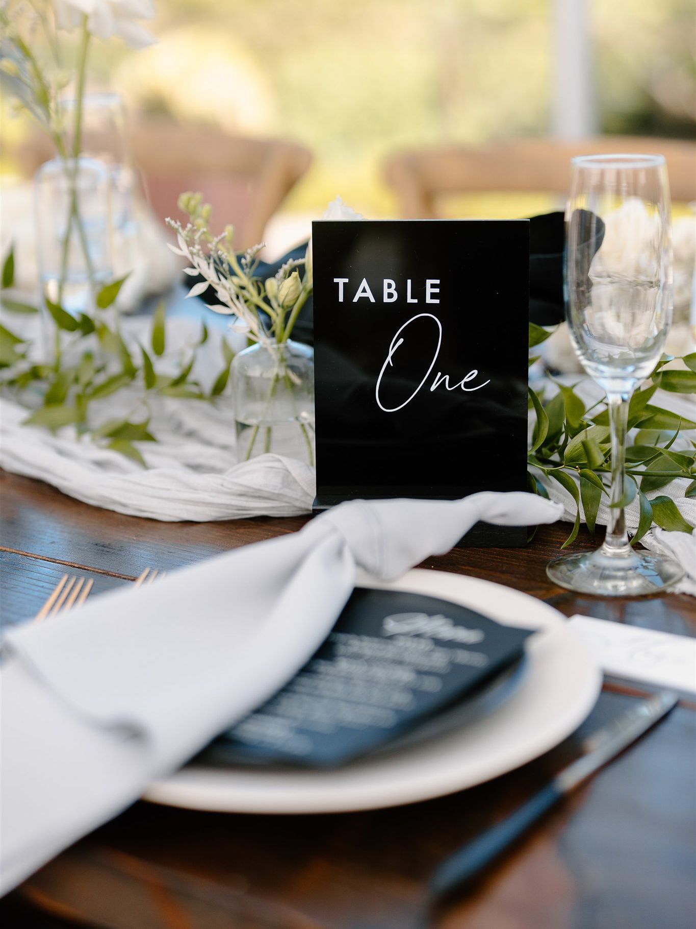 2023-10/Wombles_Nella-Terra-Wedding_Hannah-Berglund-Photography_Reception-23.jpg