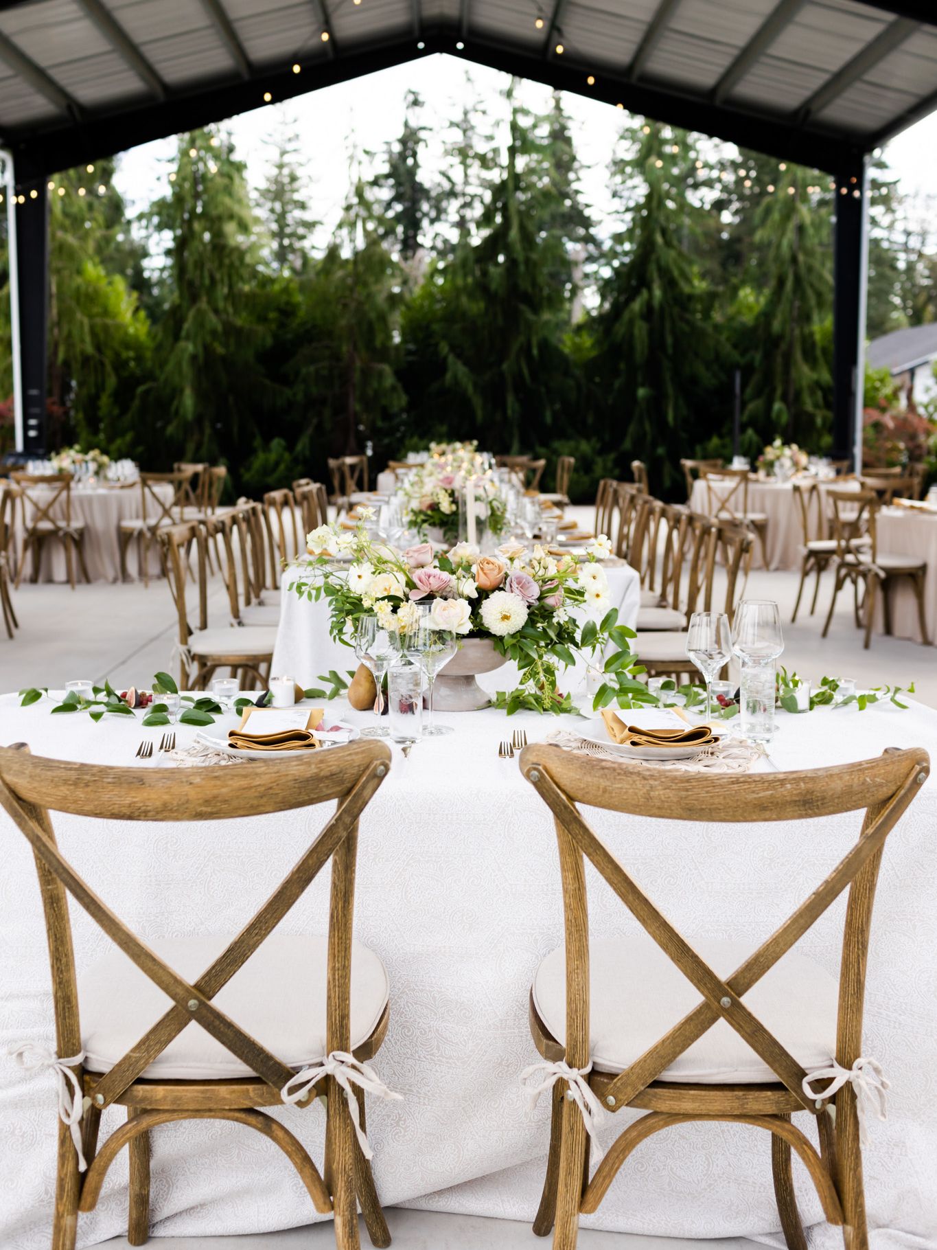 2023-11/Caitlin+Billy_8.27.22-519.jpg