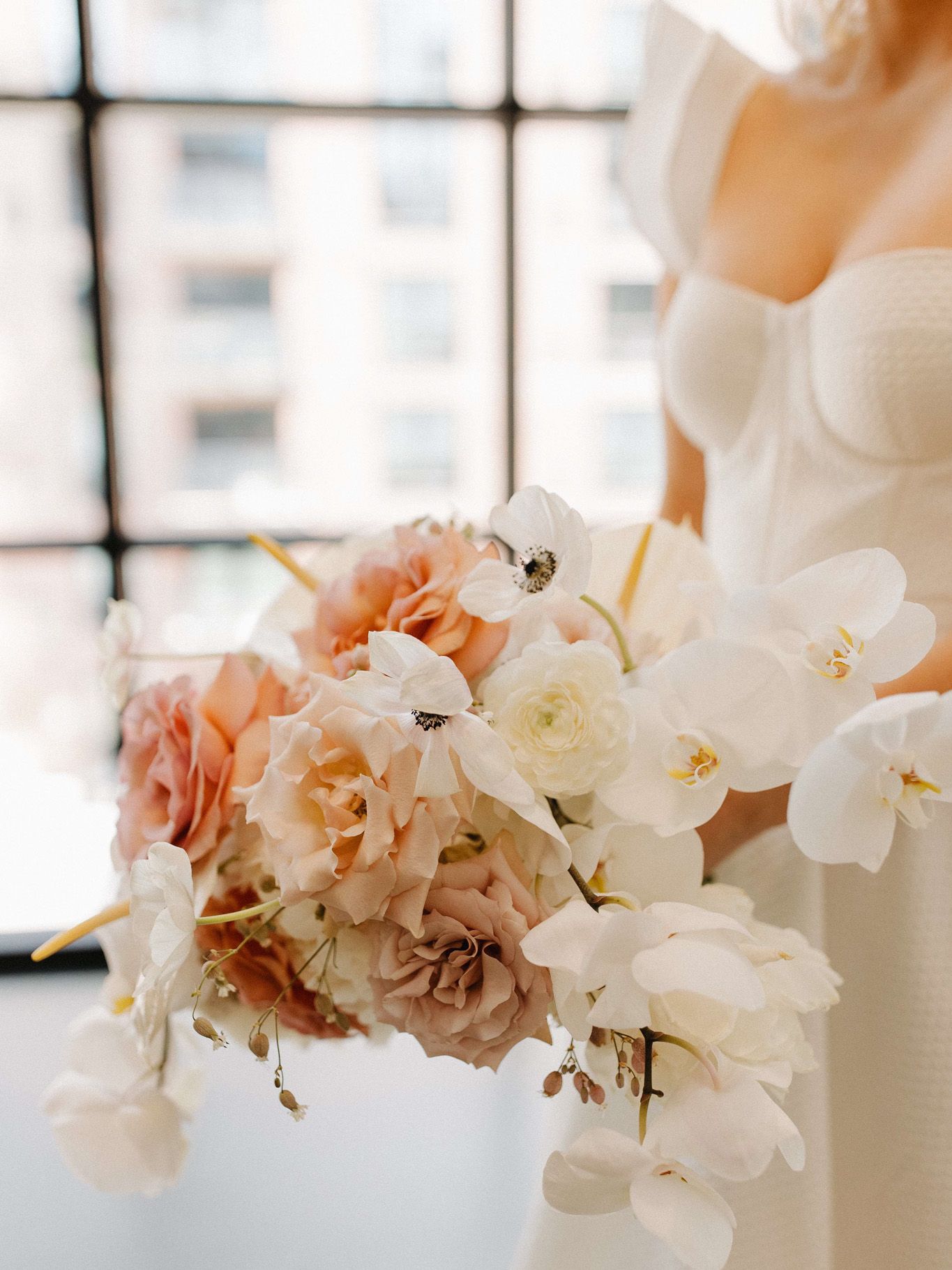 2023-12/minneapolis-minnesota-summer-wedding-photos-madison-delaney-photography-48.jpg