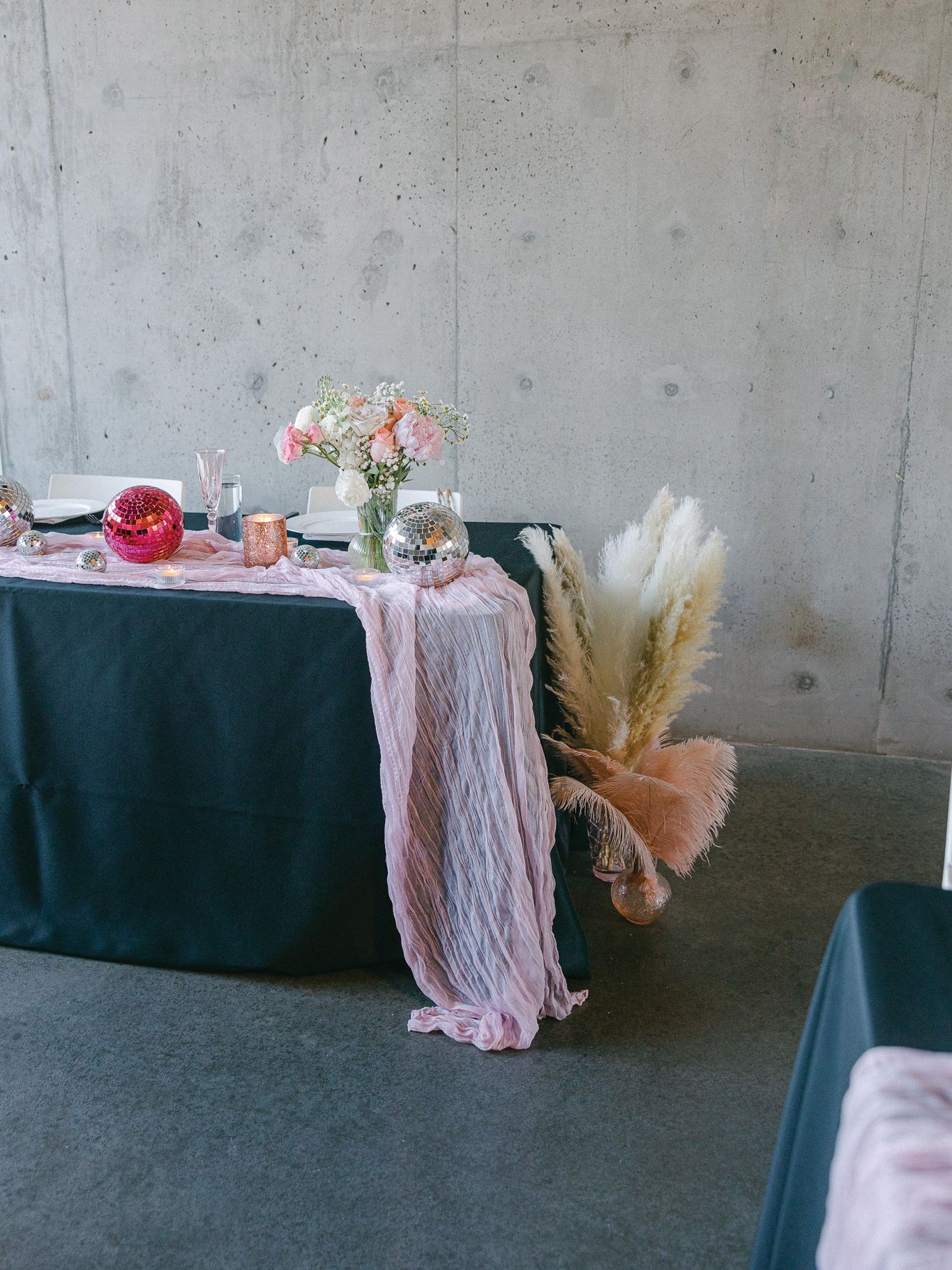 2024-01/Jupiter_Hotel_seattle_wedding_film_photographer_mylaliphotos-89.jpg