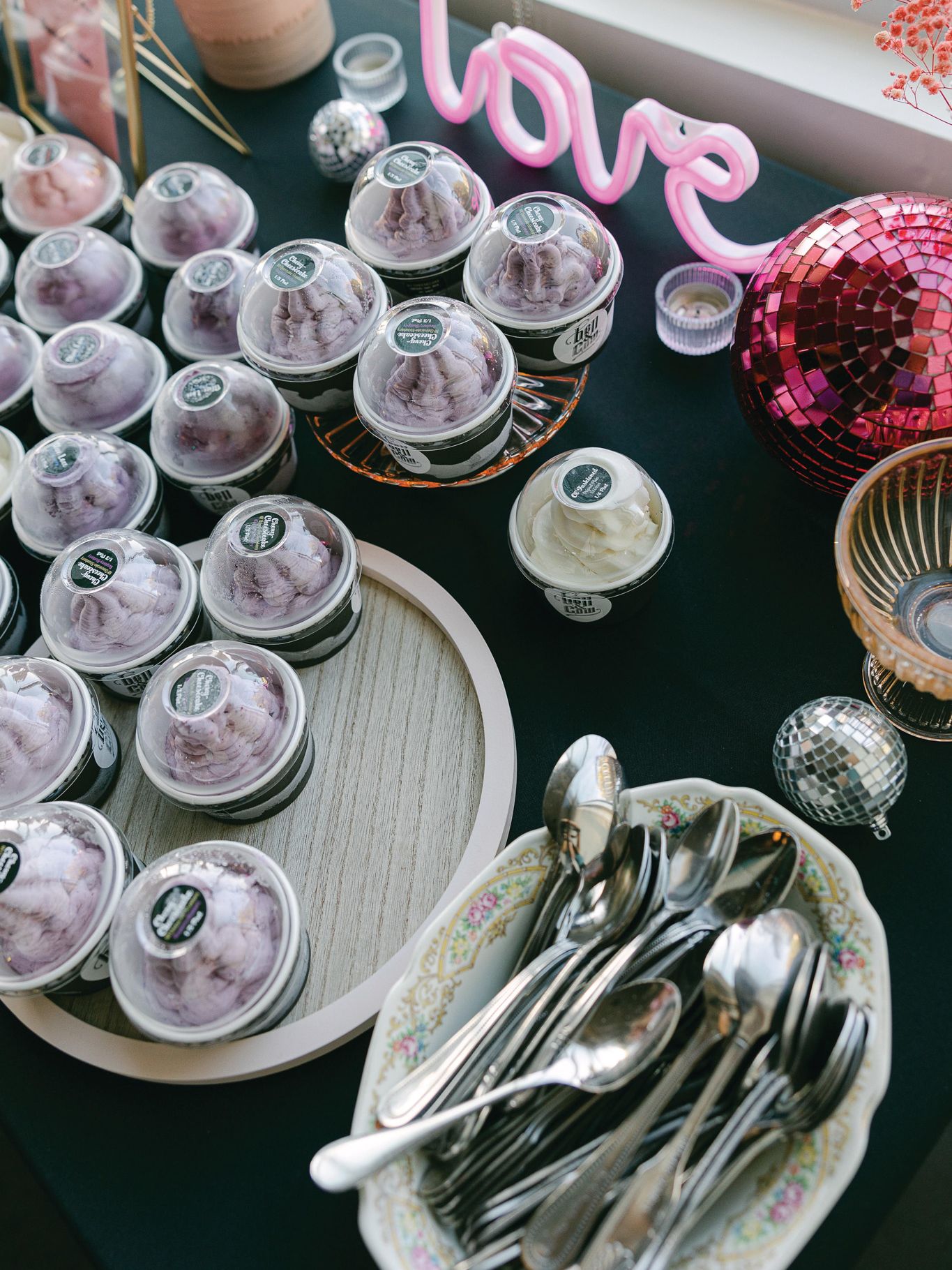 2024-01/Jupiter_Hotel_seattle_wedding_film_photographer_mylaliphotos-118.jpg