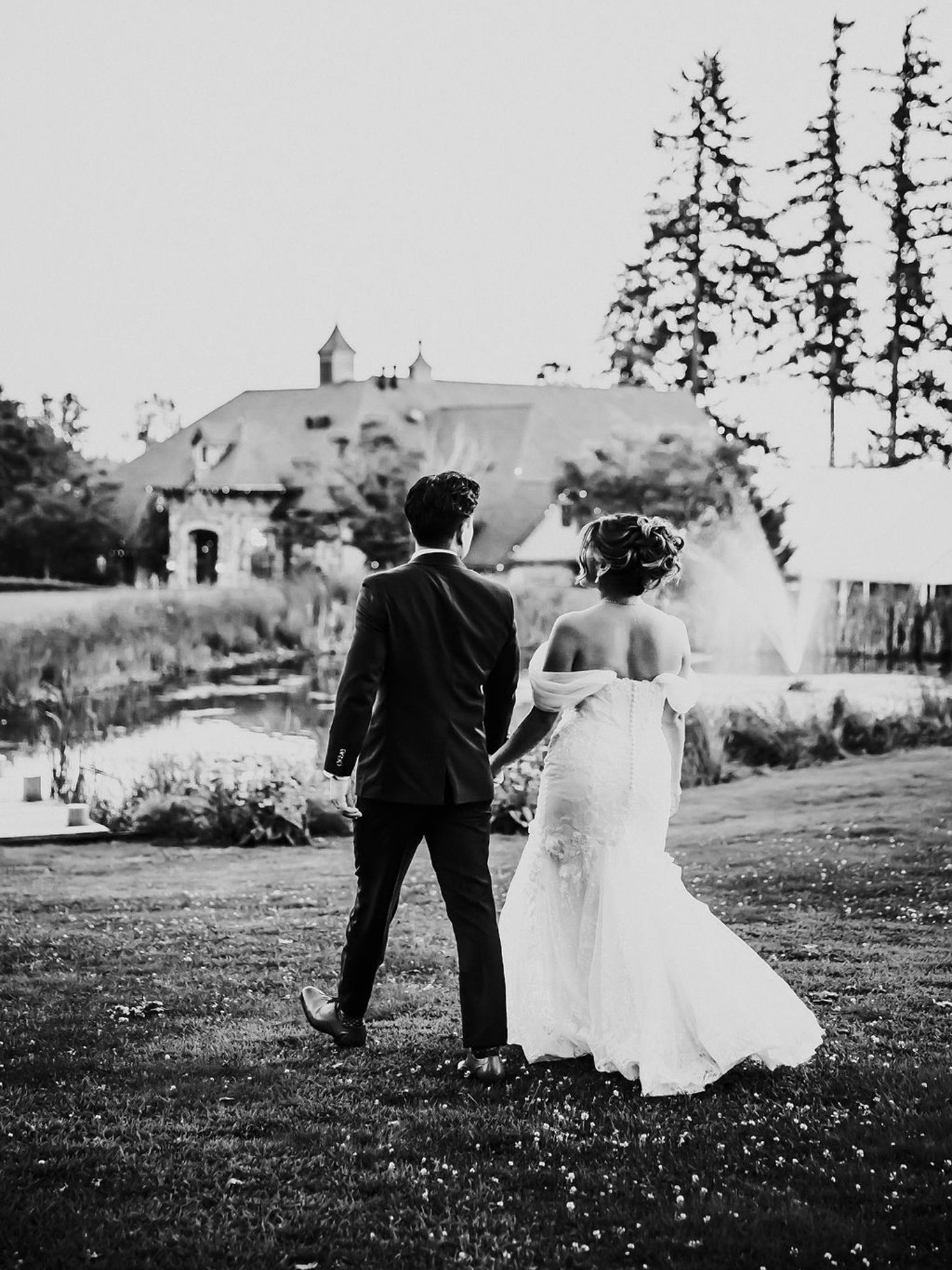 2024-01/Kim-Wedding-Sneak-Peek-2023-0068.jpg