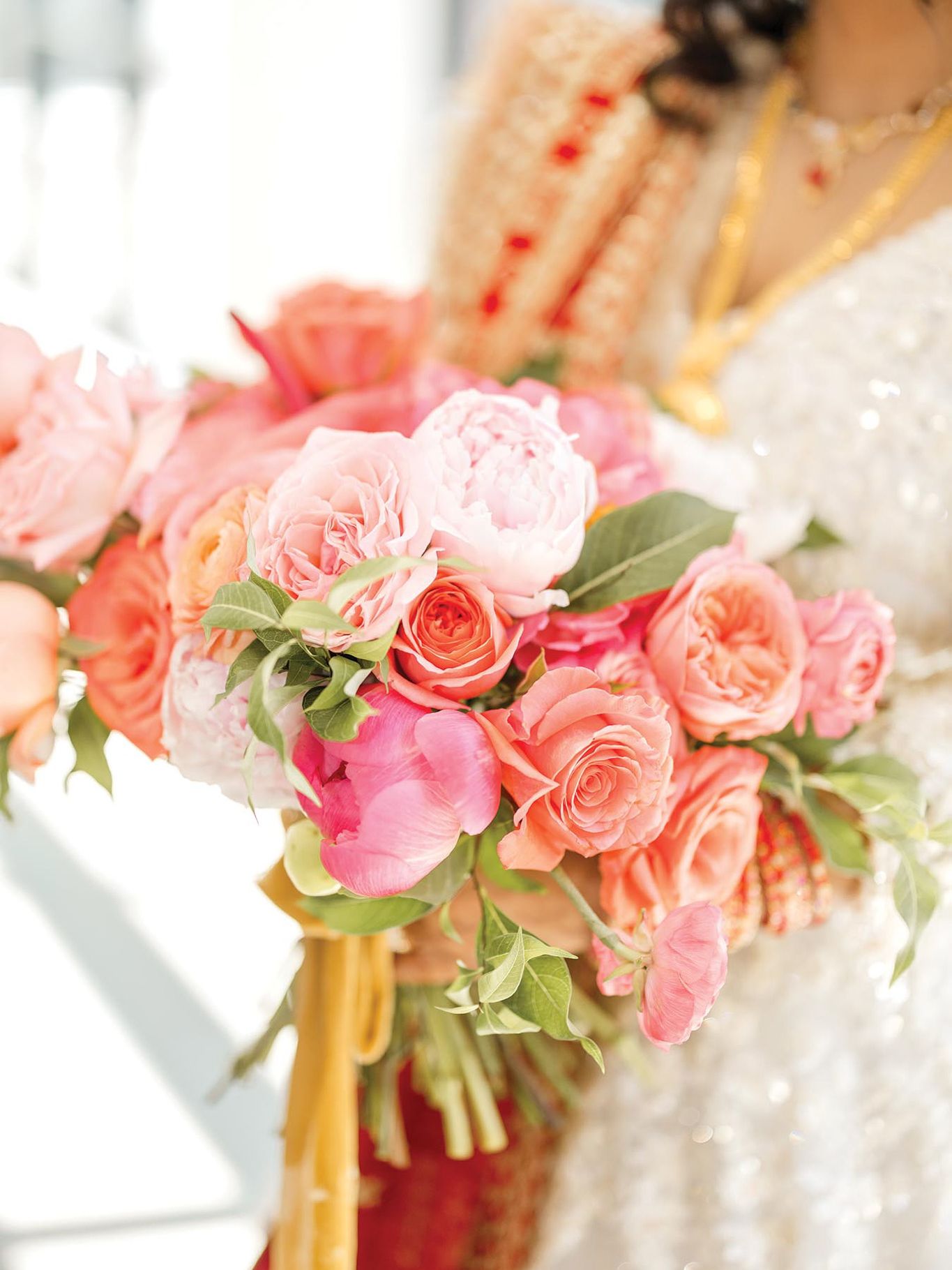 2024-01/mosaic-wedding-venue-minneapolis-alexandra-robyn-mn-bride-magazine-6.jpg