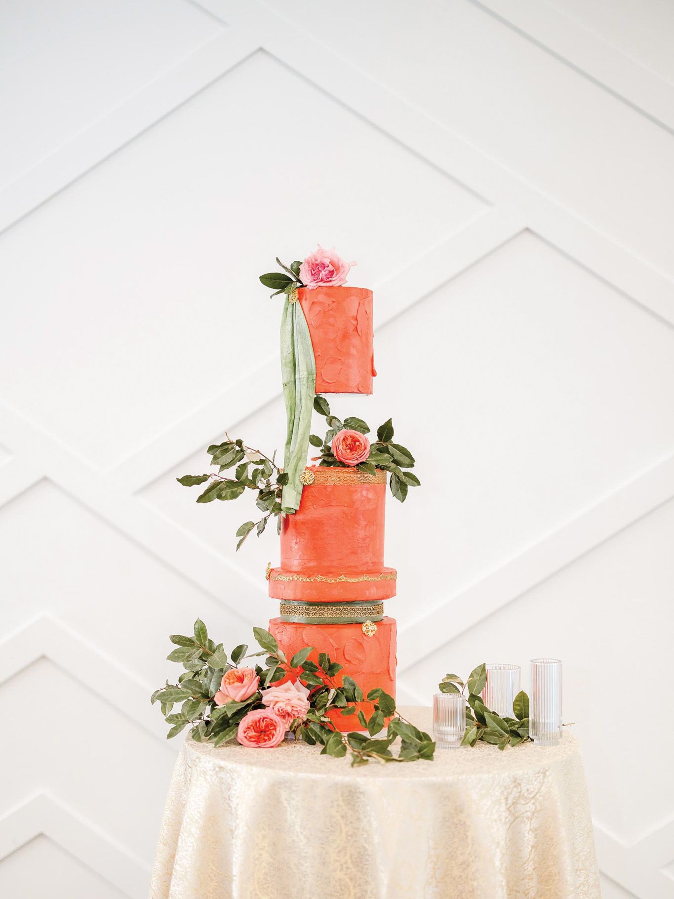 2024-01/mosaic-wedding-venue-minneapolis-alexandra-robyn-mn-bride-magazine-7.jpg