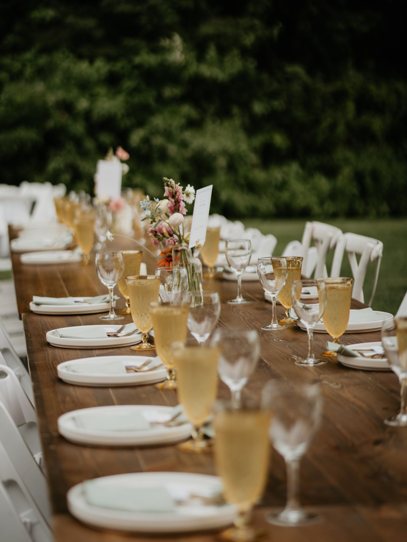 2024-01/gorge-crest-vineyards-wedding-alexis-phil-576.jpg