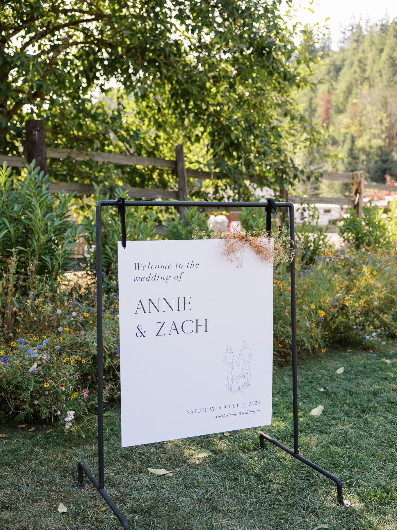 2024-03/AnnieZach_Preview_0115.jpg
