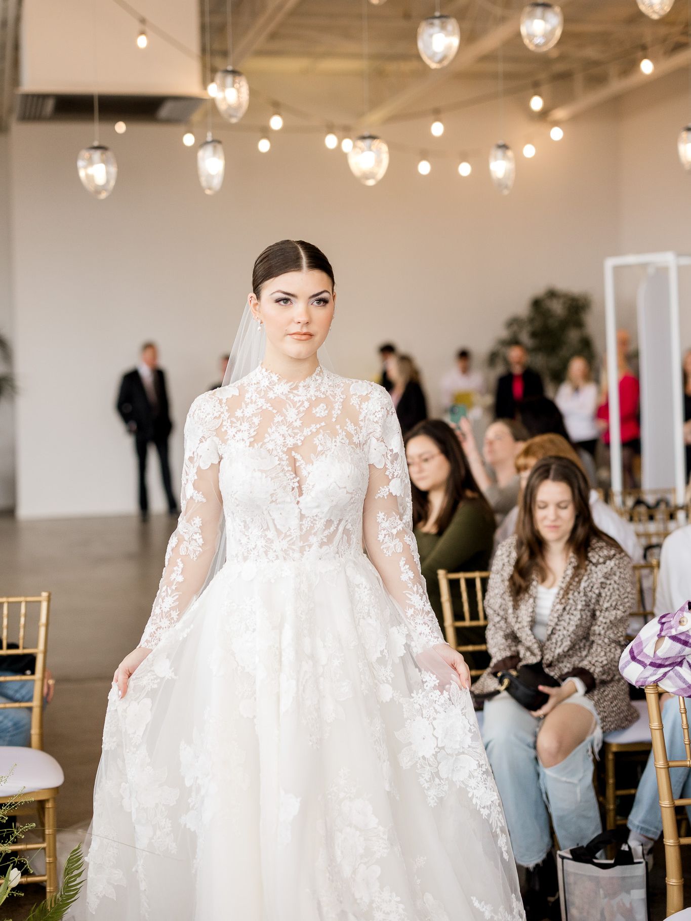 2024-04/alexandra-robyn-photo-design-mn-bride-event-109.jpg