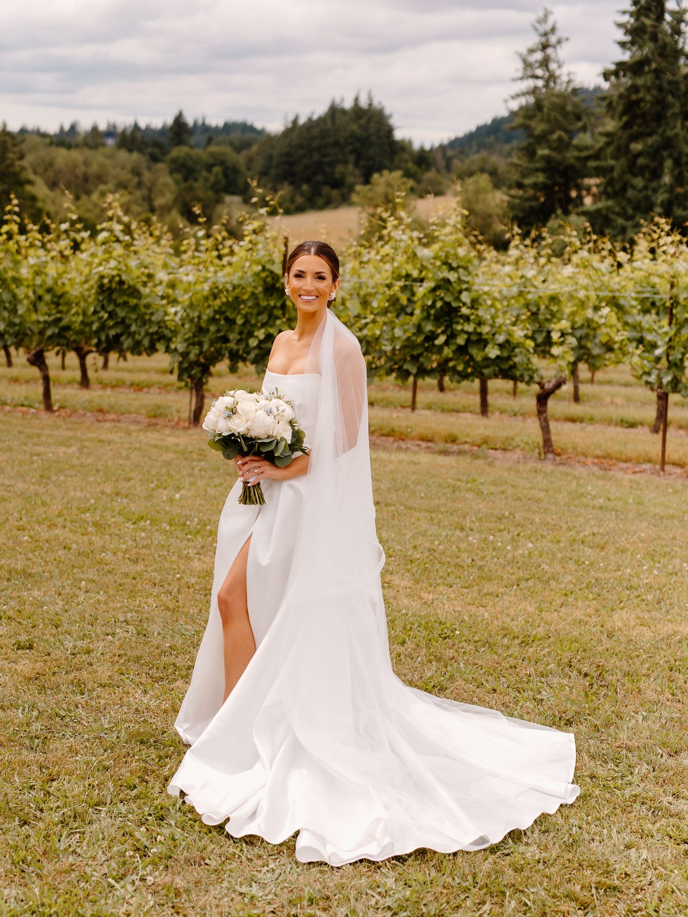 2024-07/Dusty Blue Wedding at Oswego Hills Winery-KMT Photos-347.jpg
