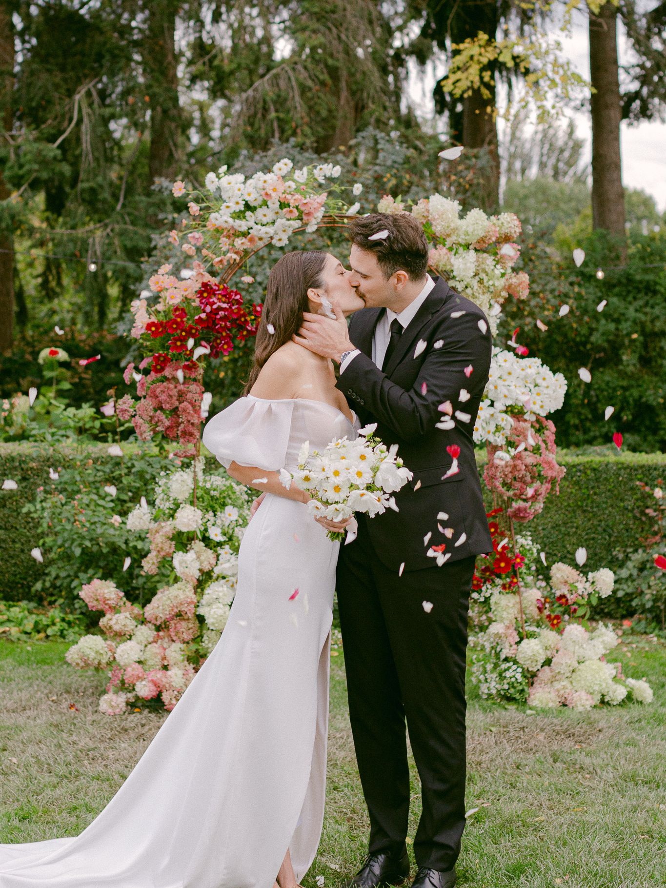 2024-08/Cosmo Wedding at Christiansons Nursery - Kerry Jeanne Photography - 253.jpg