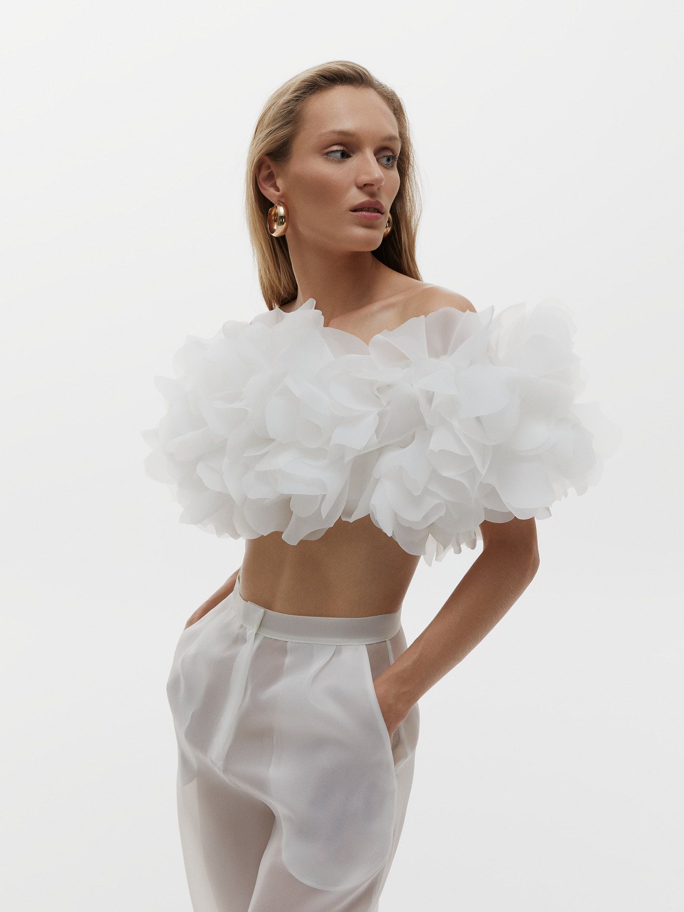 2024-09/Brielle Flower Top + Hunter Trousers(3).jpg