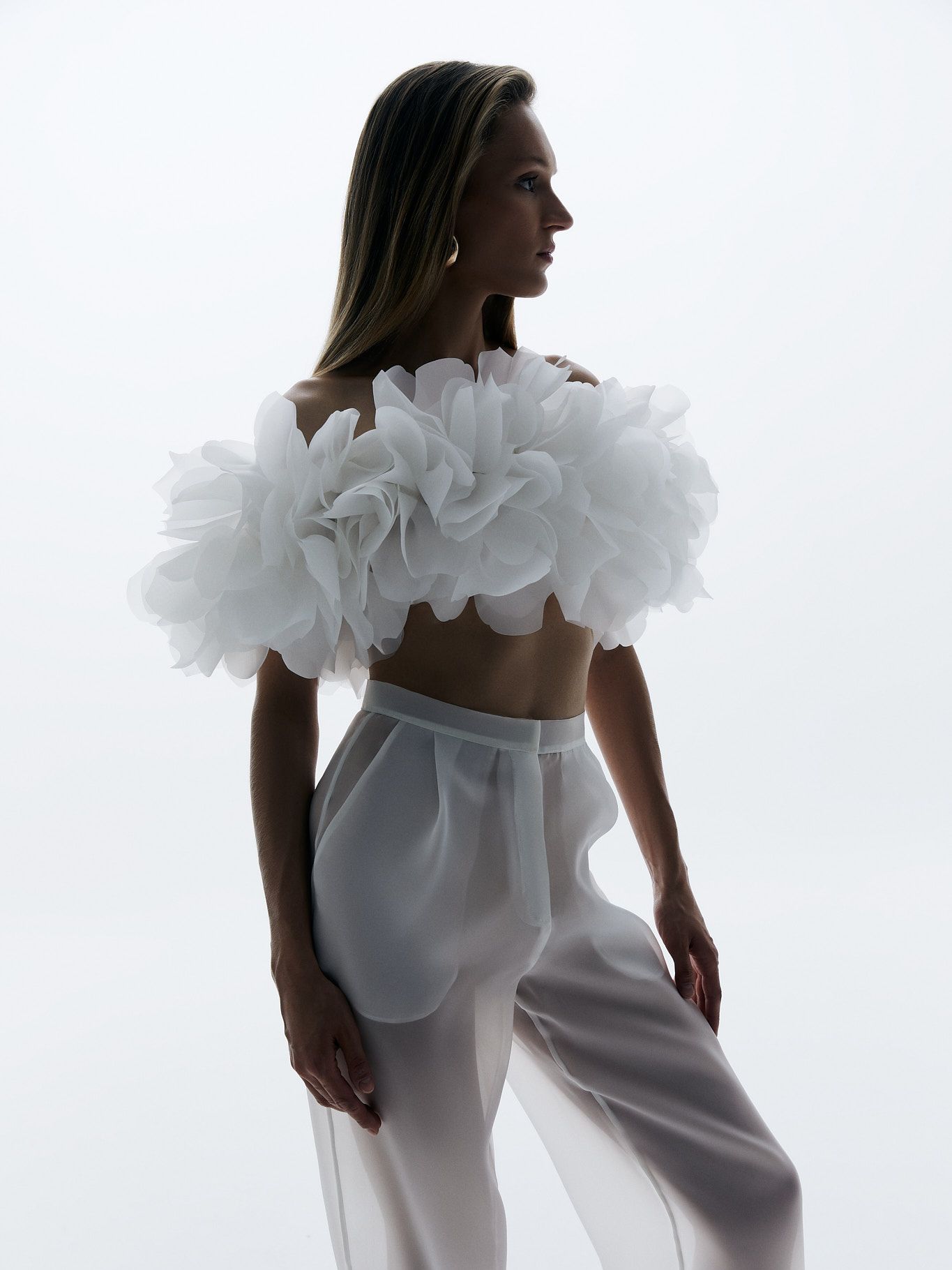 2024-09/Brielle Flower Top + Hunter Trousers(1).jpg