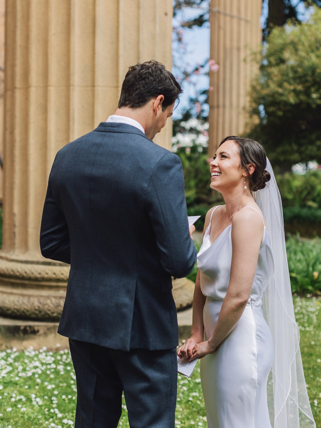 2025-02/palace-of-fine-arts-gallery-308-wedding-emily-louis-ashley-carlascio-photography-0161.jpg
