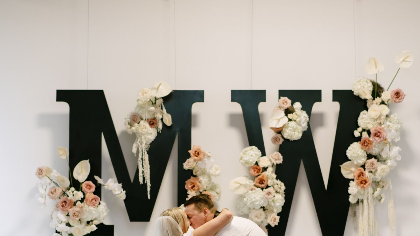 2023-12/minneapolis minnesota wedding photos by madison delaney photography-3.jpg