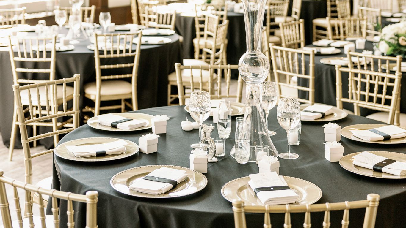 2024-04/MilwaukeeWeddingPhotographer_C.Mae-008289.jpg