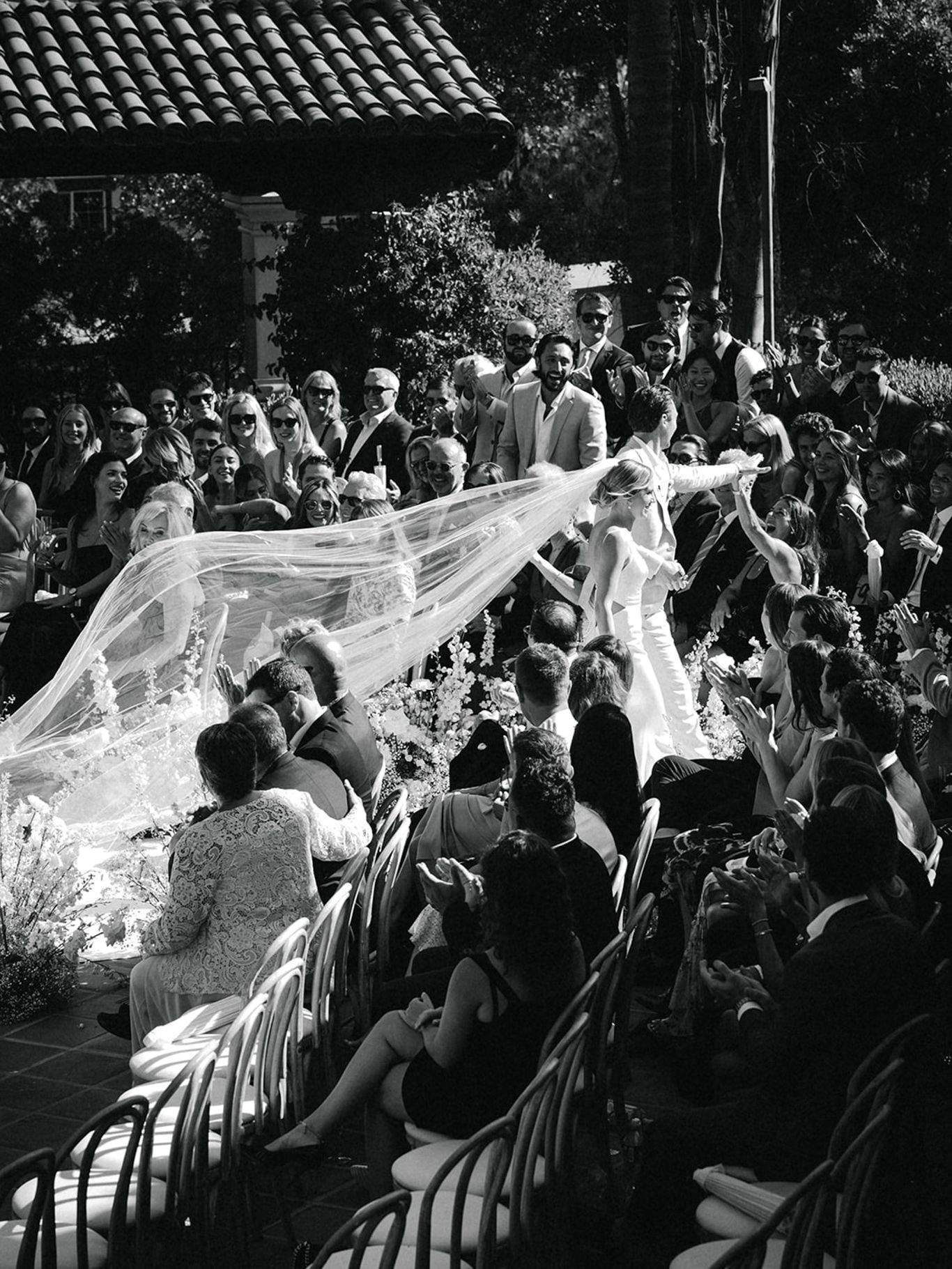 2023-09/hummingbird-nest-ranch-los-angeles-california-romantic-modern-wedding-film-timeless-541.jpg