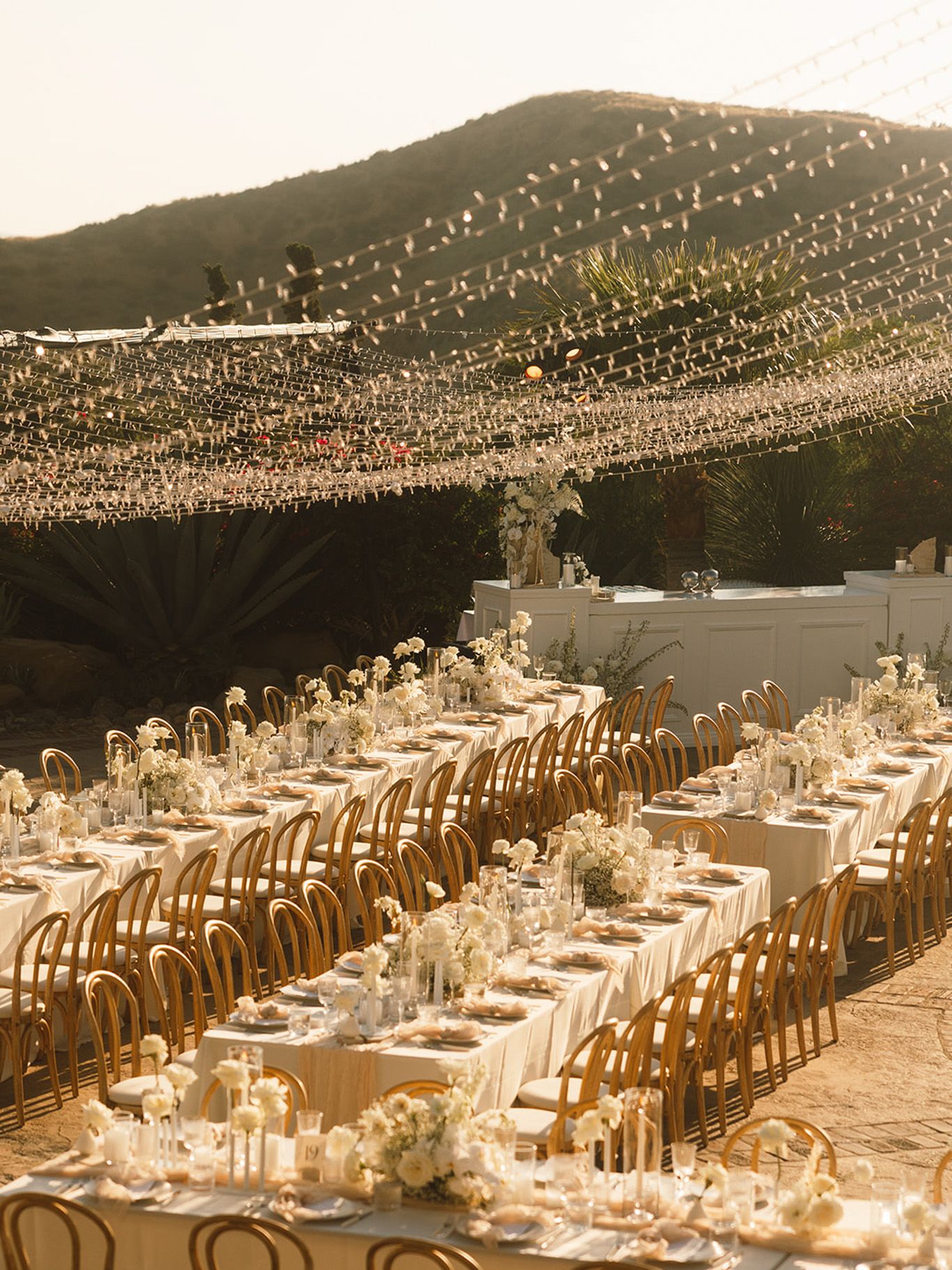 2023-09/hummingbird-nest-ranch-los-angeles-california-romantic-modern-wedding-film-timeless-706.jpg
