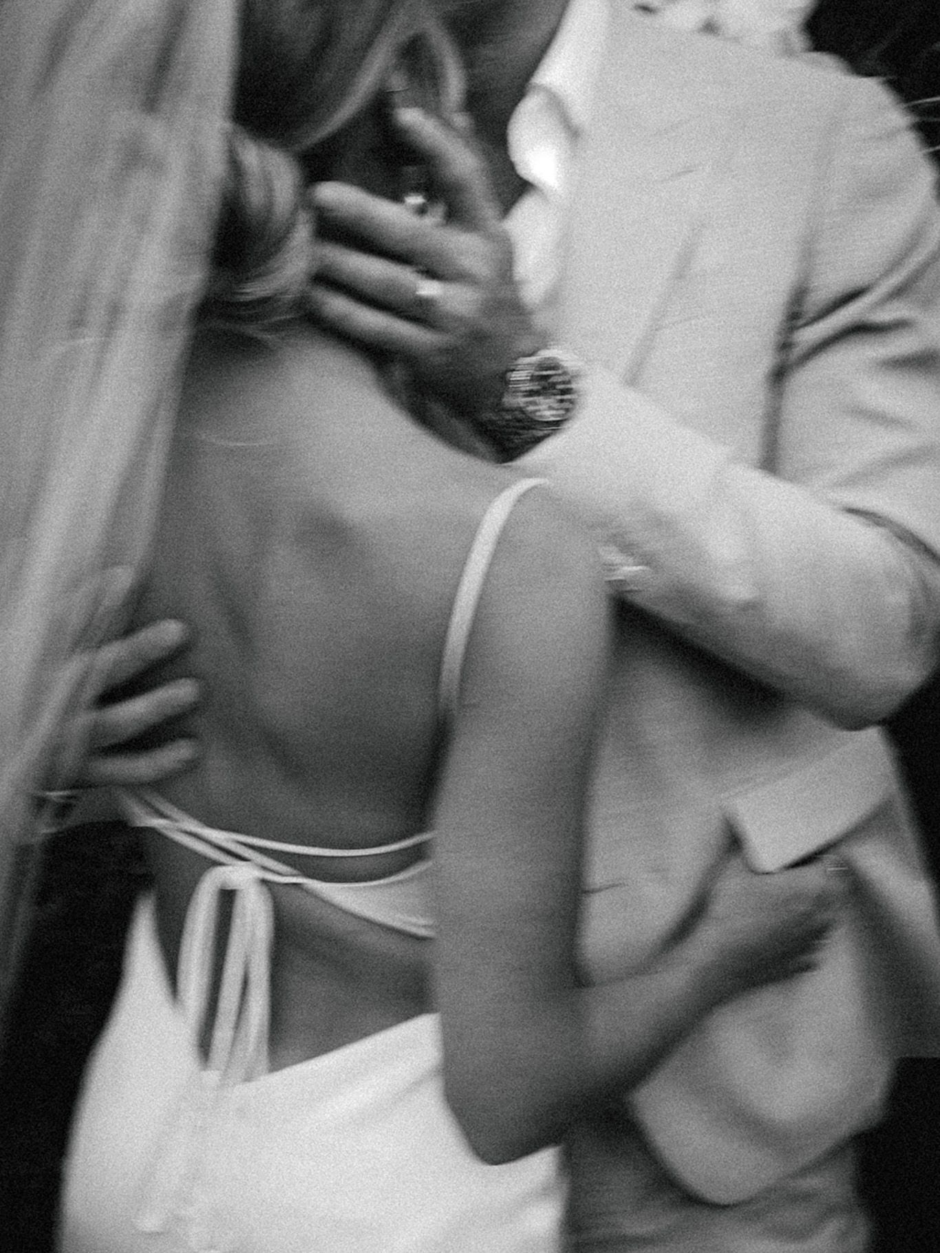 2023-09/hummingbird-nest-ranch-los-angeles-california-romantic-modern-wedding-film-timeless-685.jpg