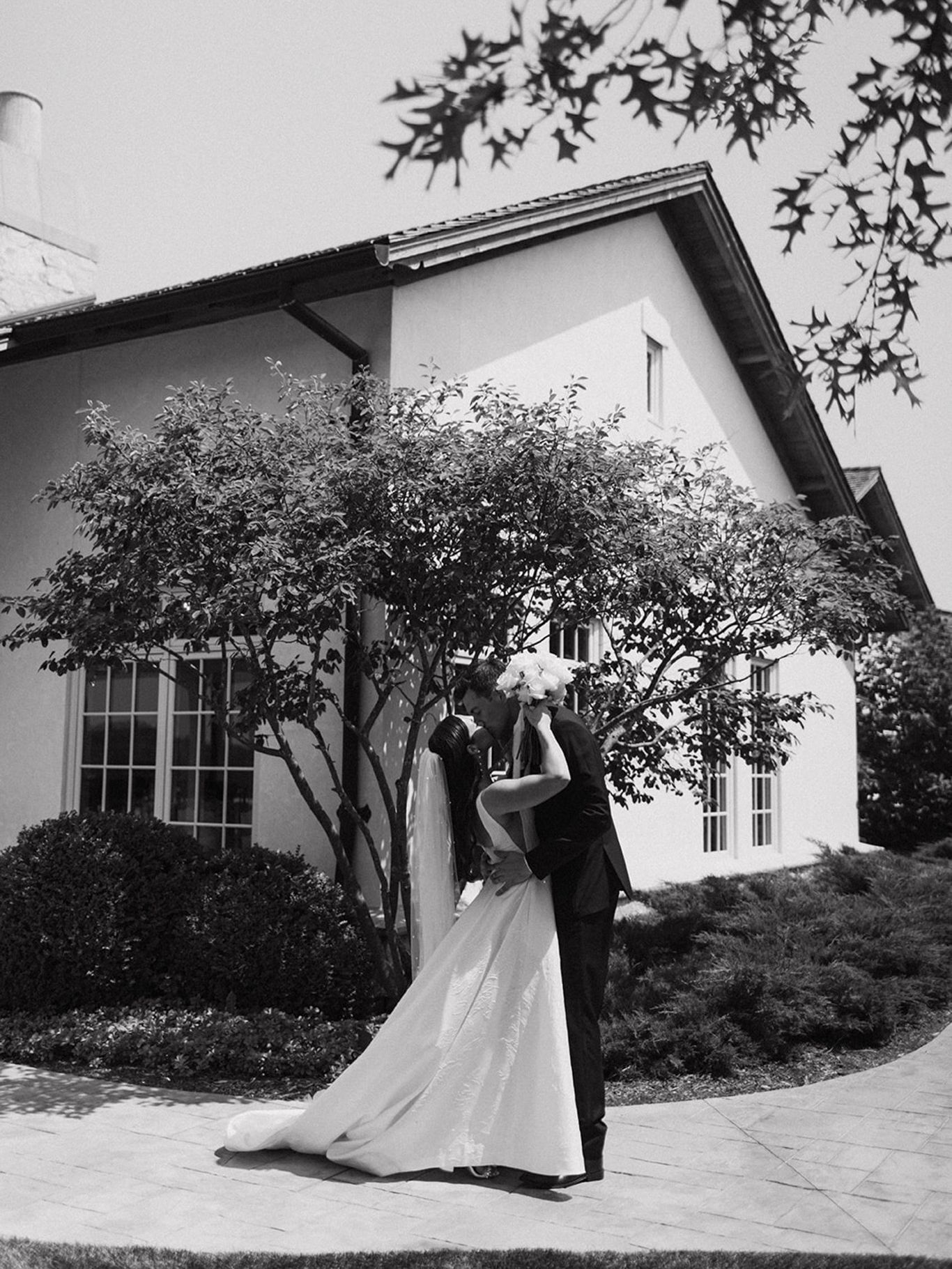 2023-09/s+b bride + groom-148.jpg